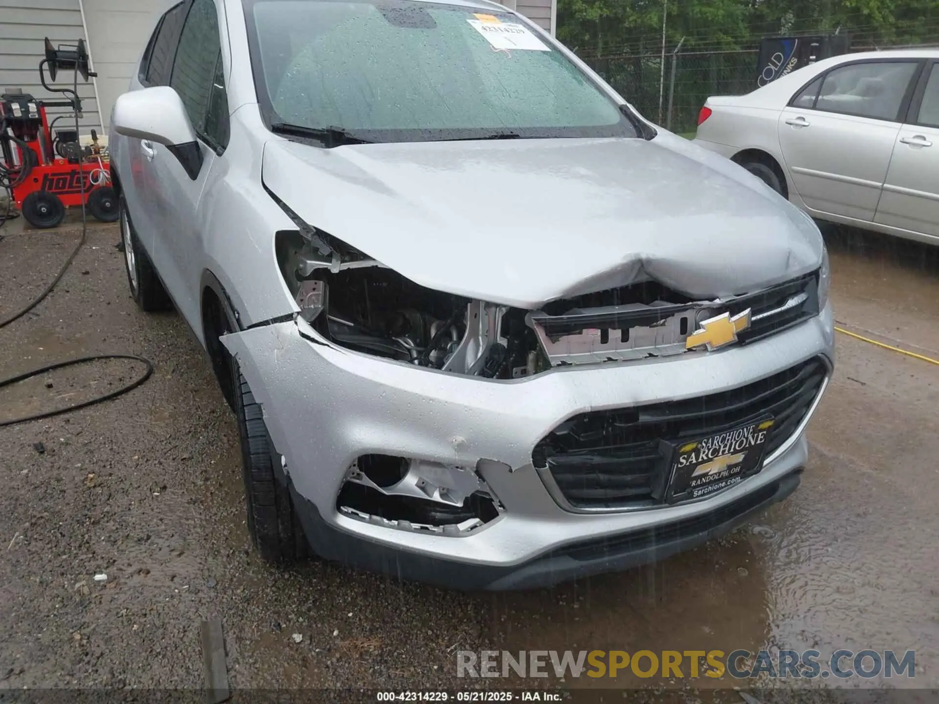 6 Photograph of a damaged car 3GNCJNSB5KL250613 CHEVROLET TRAX 2019