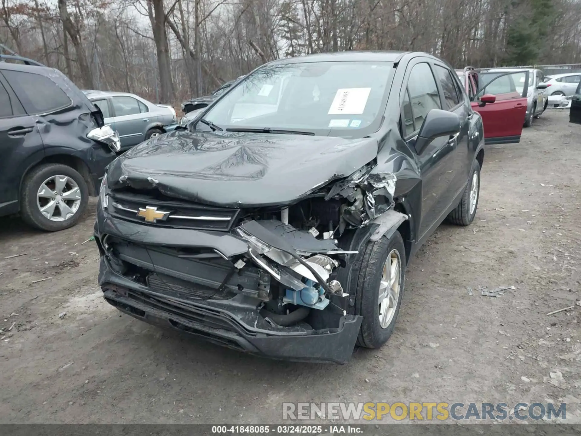 6 Photograph of a damaged car 3GNCJNSB5KL386143 CHEVROLET TRAX 2019