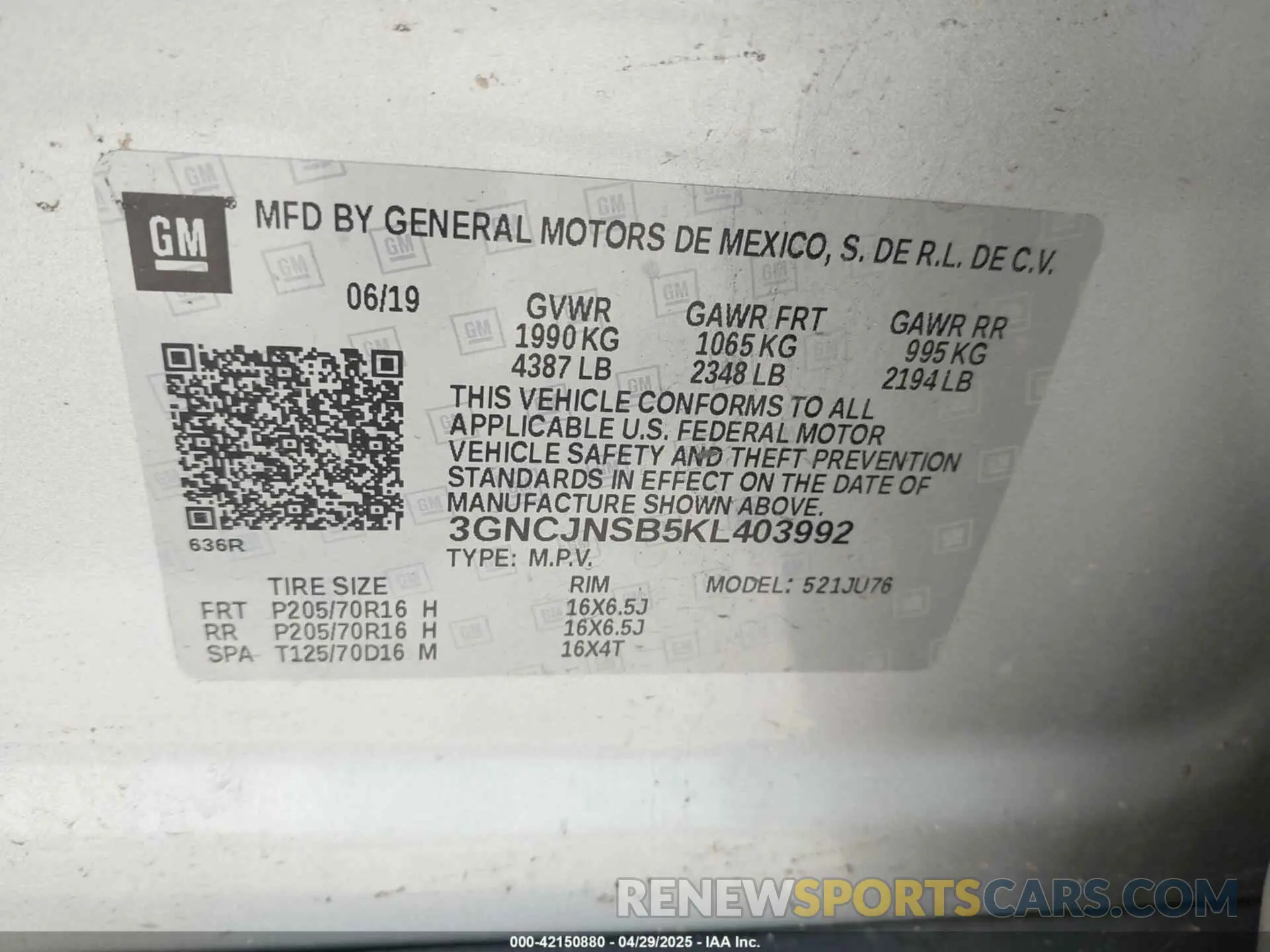 9 Photograph of a damaged car 3GNCJNSB5KL403992 CHEVROLET TRAX 2019