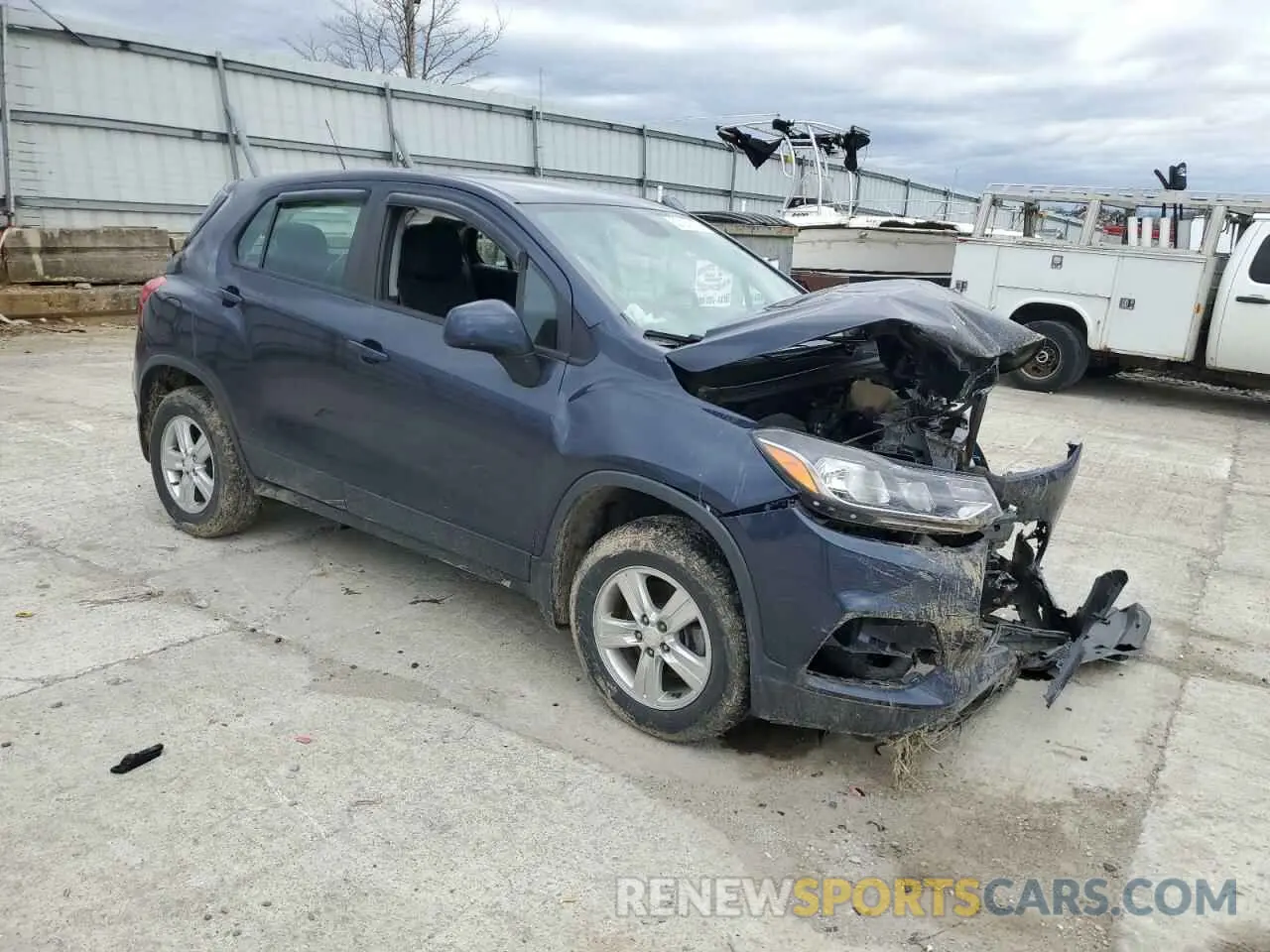 4 Photograph of a damaged car 3GNCJNSB6KL167126 CHEVROLET TRAX 2019