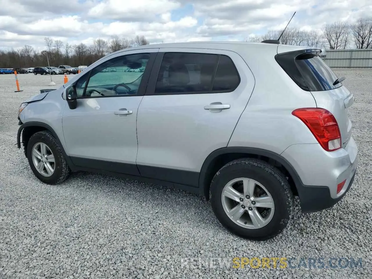 2 Photograph of a damaged car 3GNCJNSB7KL230847 CHEVROLET TRAX 2019