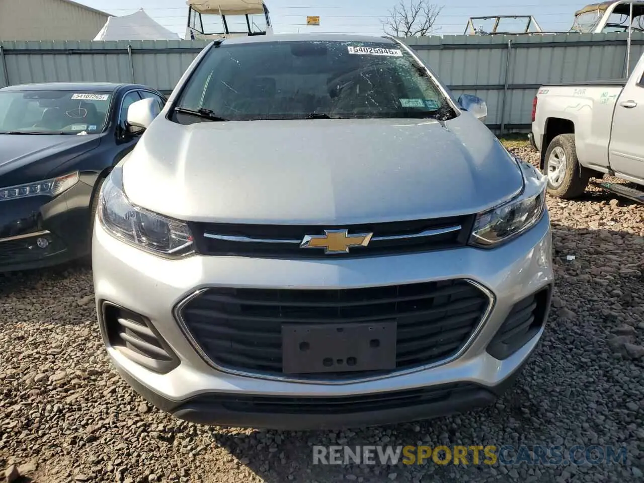 5 Photograph of a damaged car 3GNCJNSB9KL351587 CHEVROLET TRAX 2019