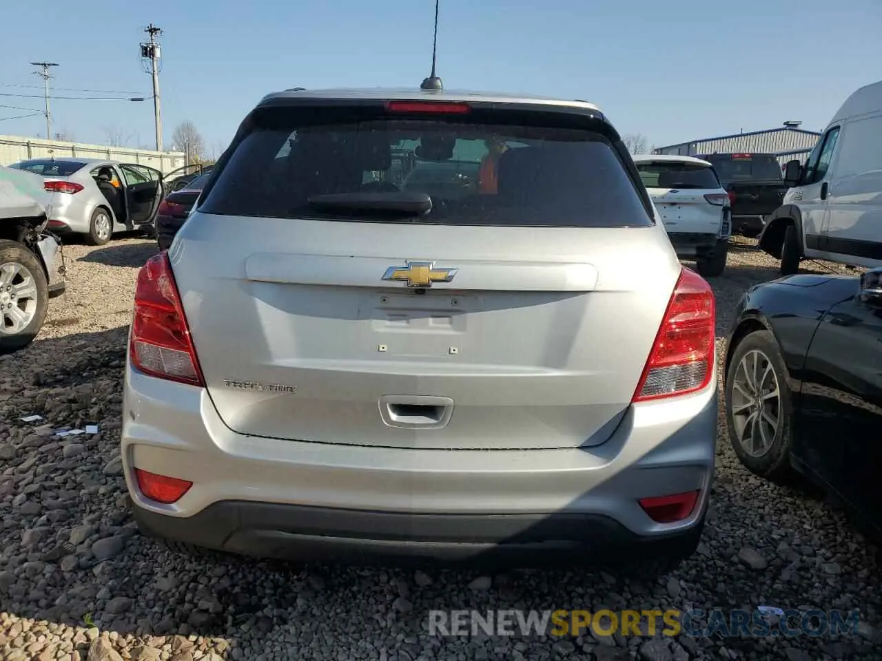 6 Photograph of a damaged car 3GNCJNSB9KL351587 CHEVROLET TRAX 2019
