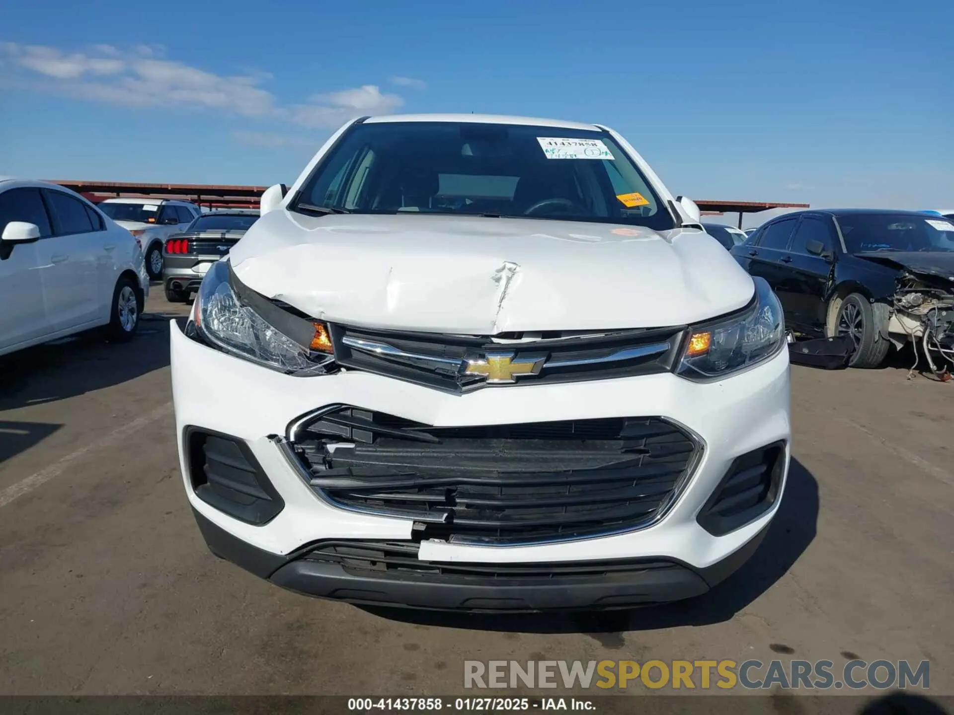 6 Photograph of a damaged car 3GNCJNSB9KL357213 CHEVROLET TRAX 2019