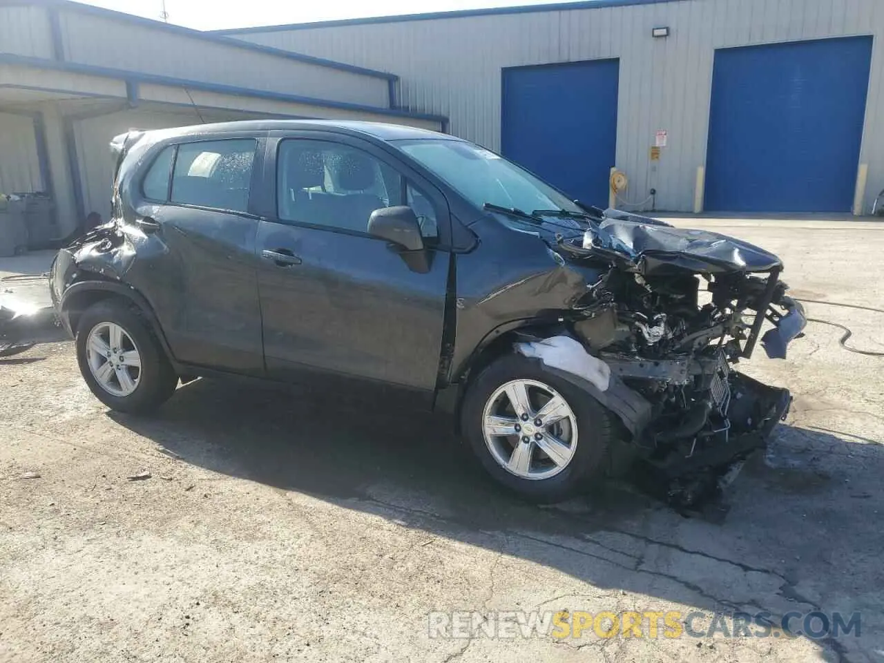 4 Photograph of a damaged car 3GNCJNSBXKL316606 CHEVROLET TRAX 2019