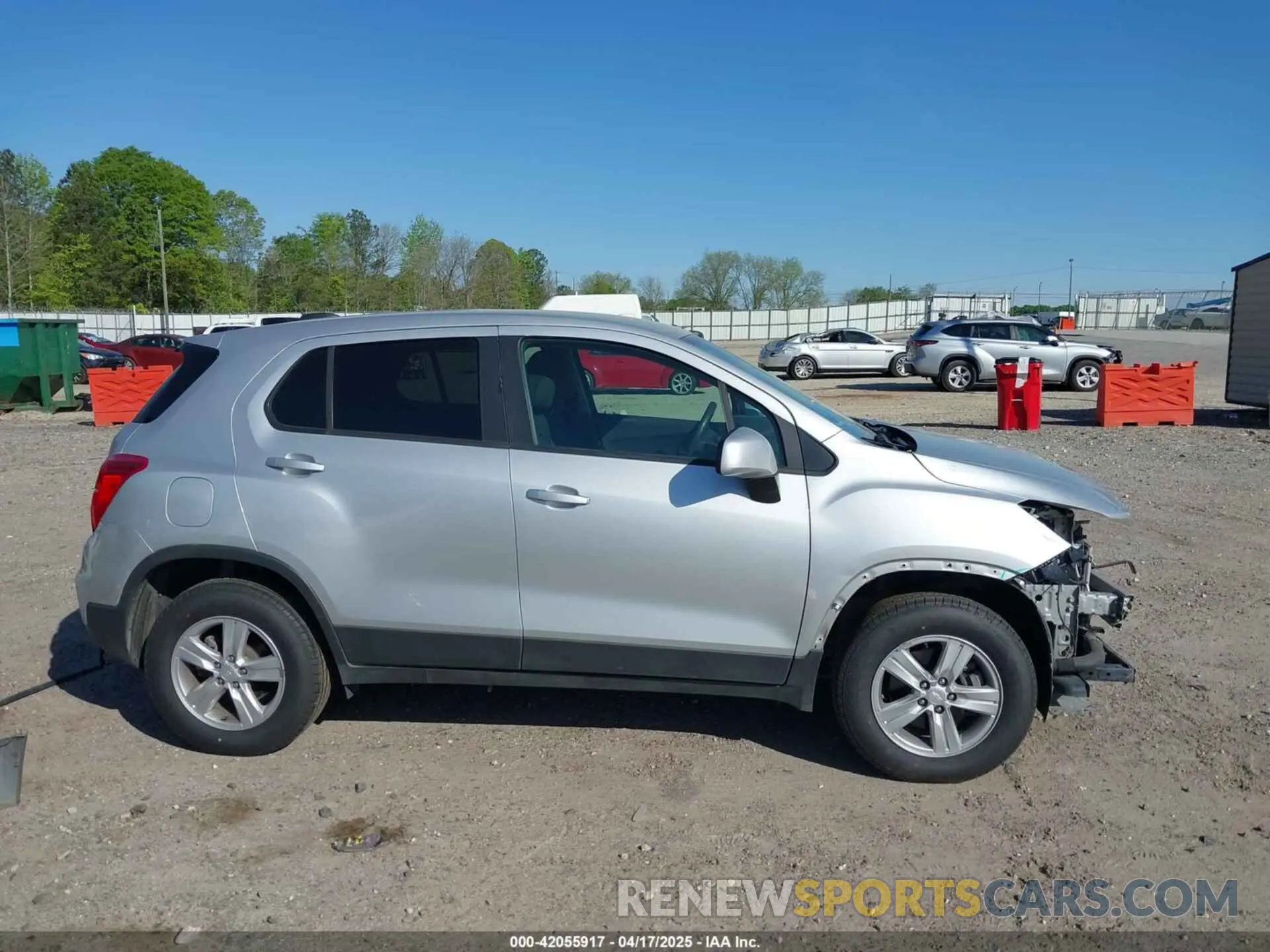 14 Photograph of a damaged car 3GNCJNSBXKL405219 CHEVROLET TRAX 2019