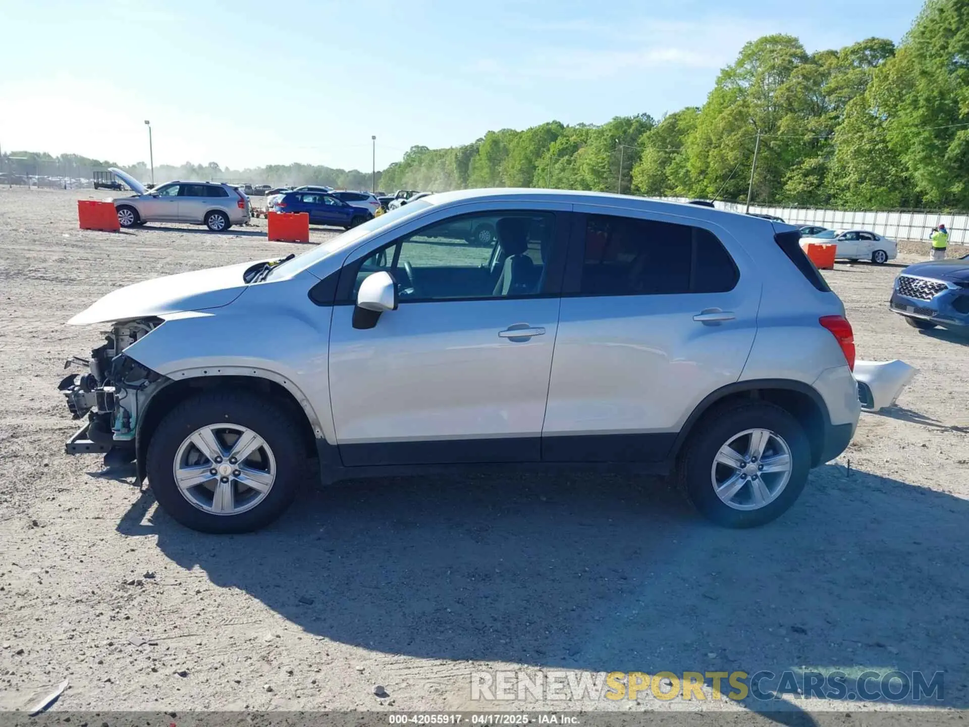 15 Photograph of a damaged car 3GNCJNSBXKL405219 CHEVROLET TRAX 2019