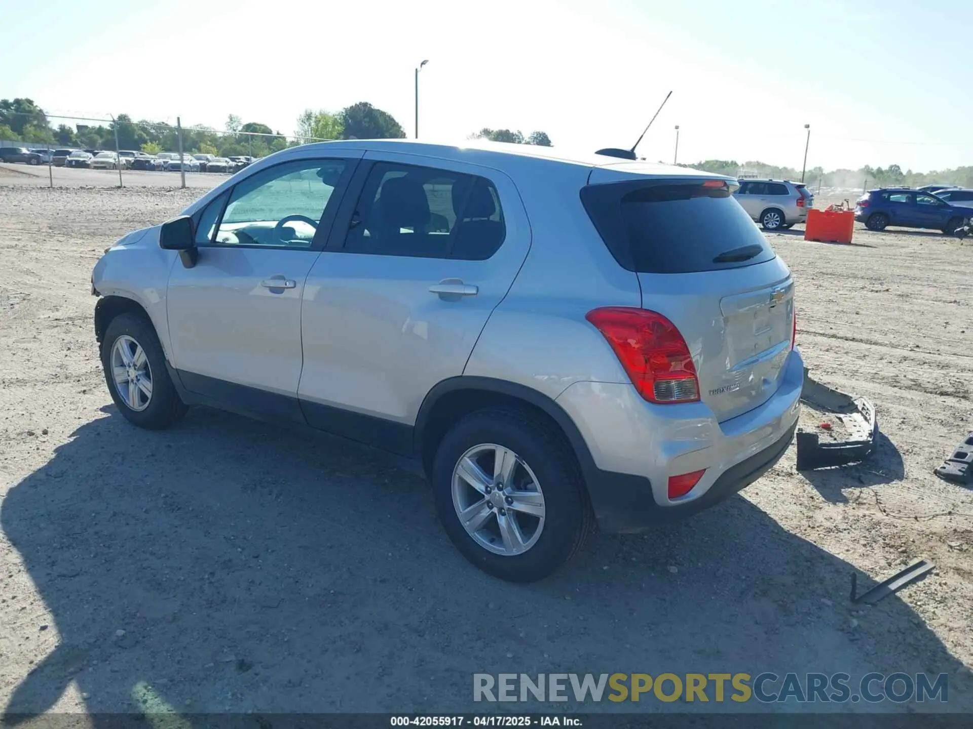 3 Photograph of a damaged car 3GNCJNSBXKL405219 CHEVROLET TRAX 2019