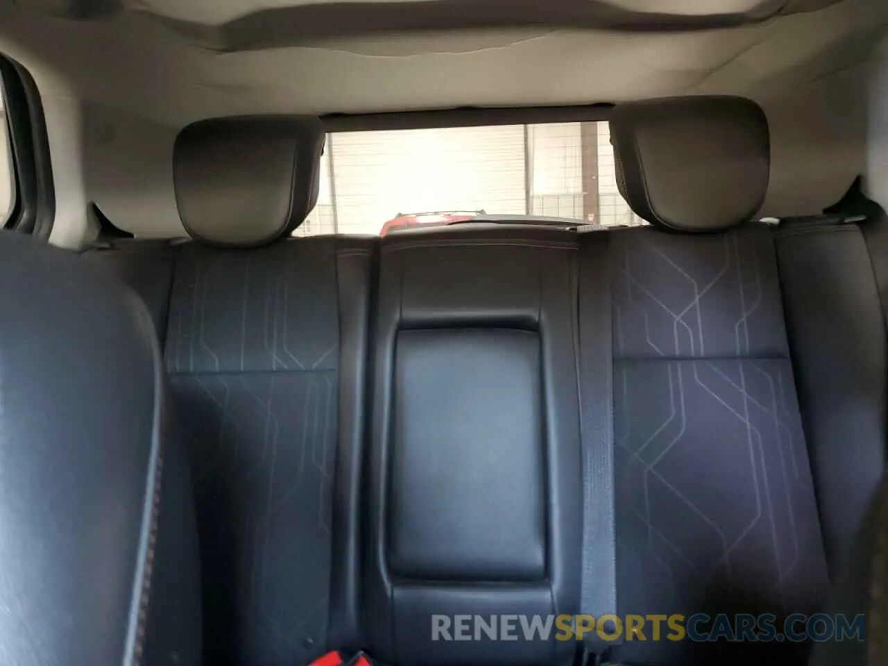 10 Photograph of a damaged car 3GNCJPSB0KL166033 CHEVROLET TRAX 2019