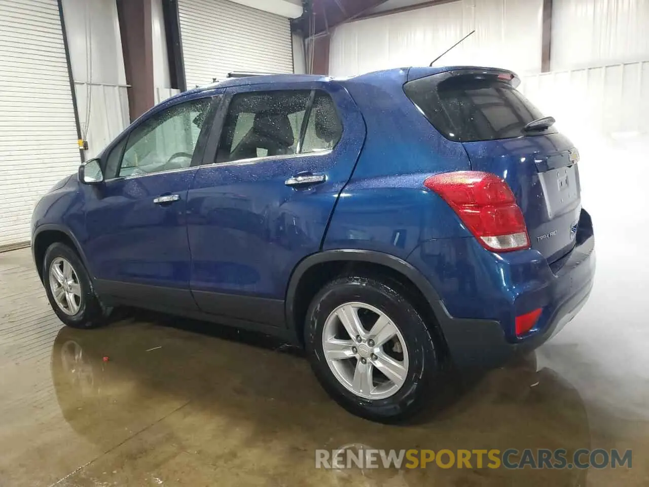 2 Photograph of a damaged car 3GNCJPSB0KL166033 CHEVROLET TRAX 2019