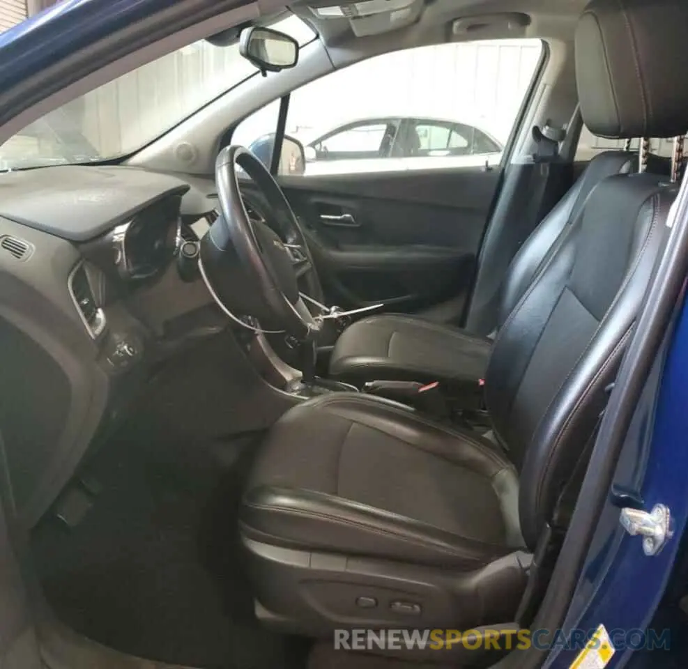 7 Photograph of a damaged car 3GNCJPSB0KL166033 CHEVROLET TRAX 2019