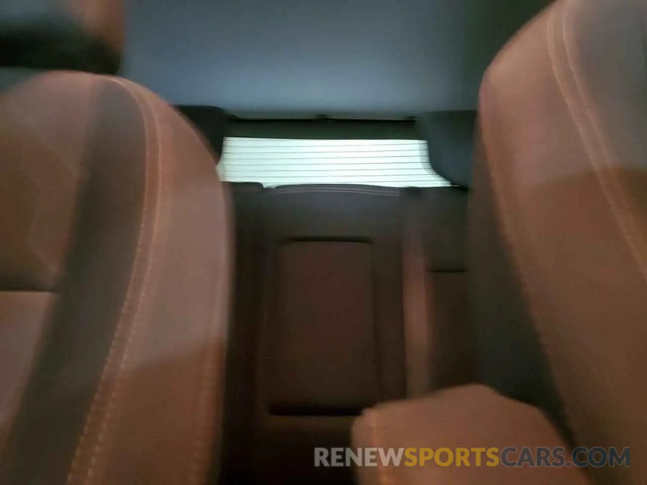 10 Photograph of a damaged car 3GNCJPSB0KL197413 CHEVROLET TRAX 2019