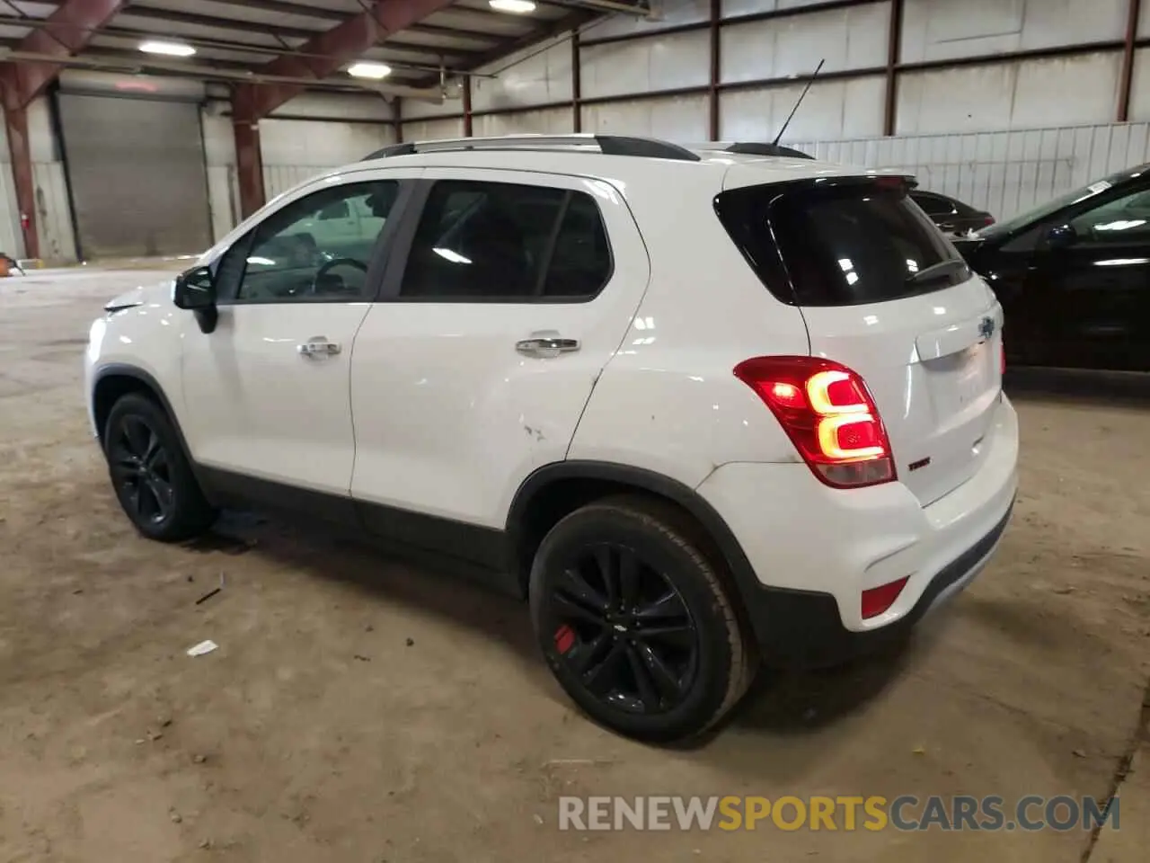 2 Photograph of a damaged car 3GNCJPSB0KL224187 CHEVROLET TRAX 2019