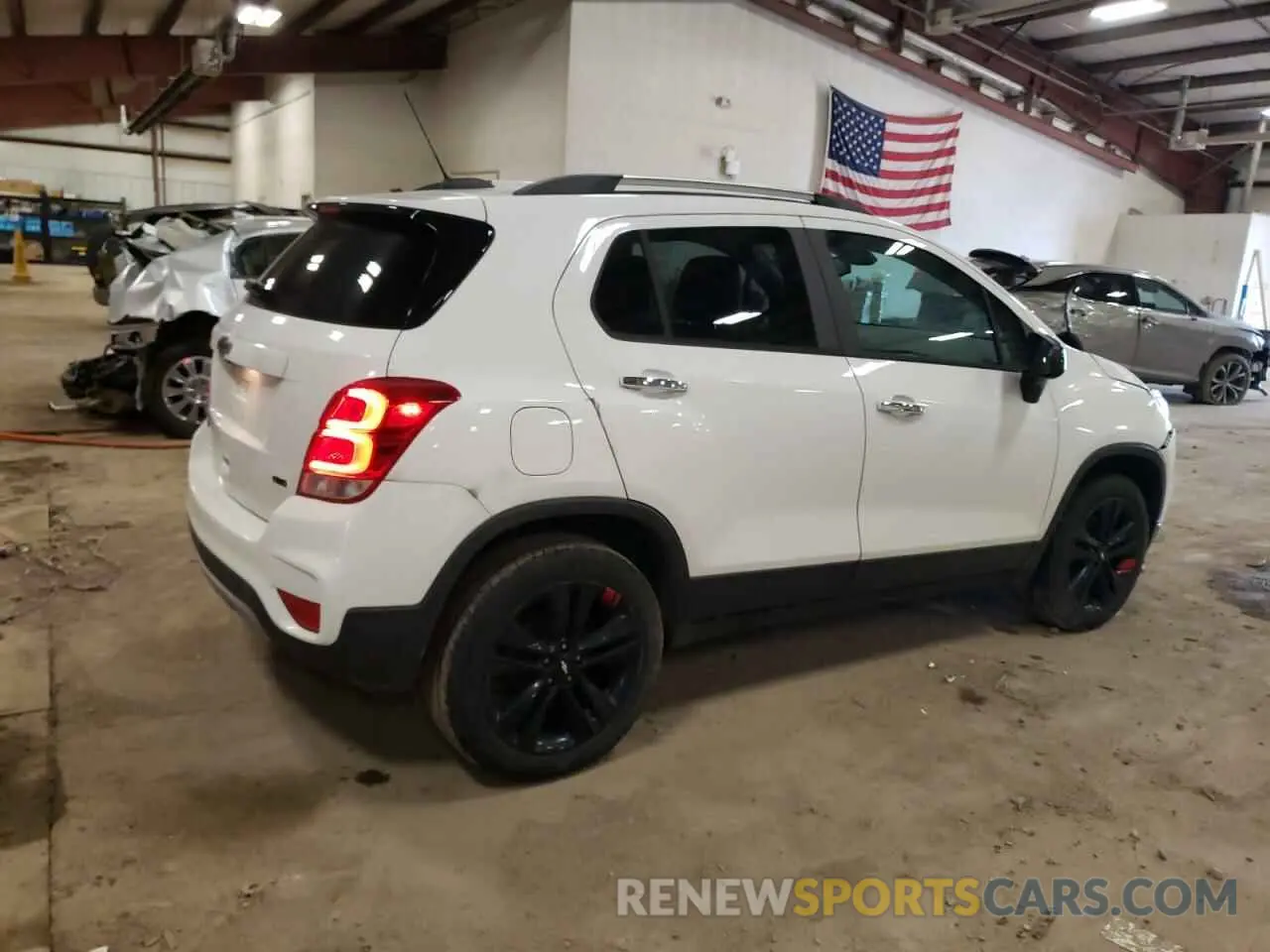 3 Photograph of a damaged car 3GNCJPSB0KL224187 CHEVROLET TRAX 2019
