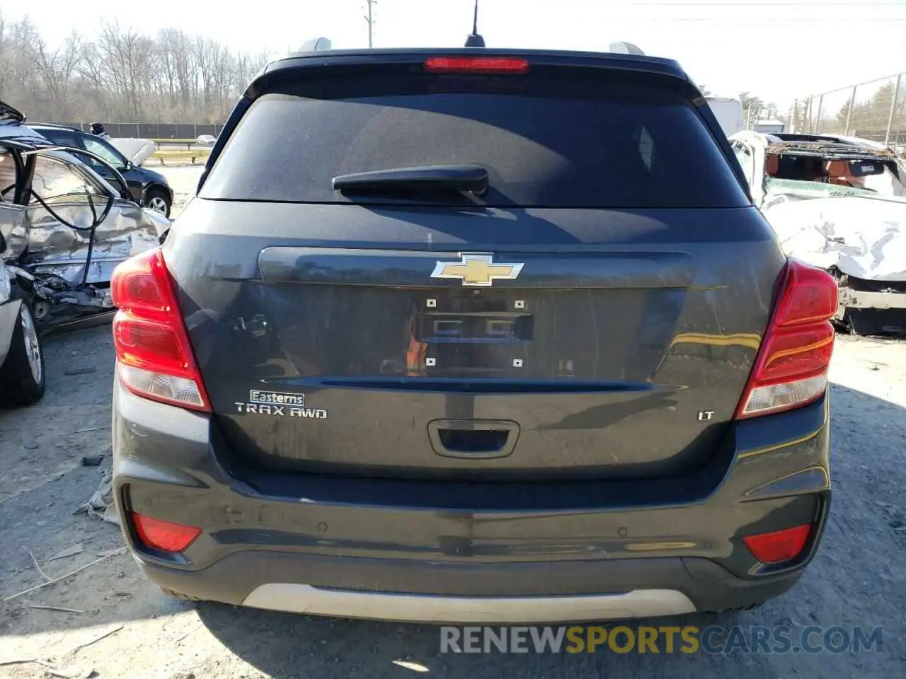6 Photograph of a damaged car 3GNCJPSB0KL268822 CHEVROLET TRAX 2019