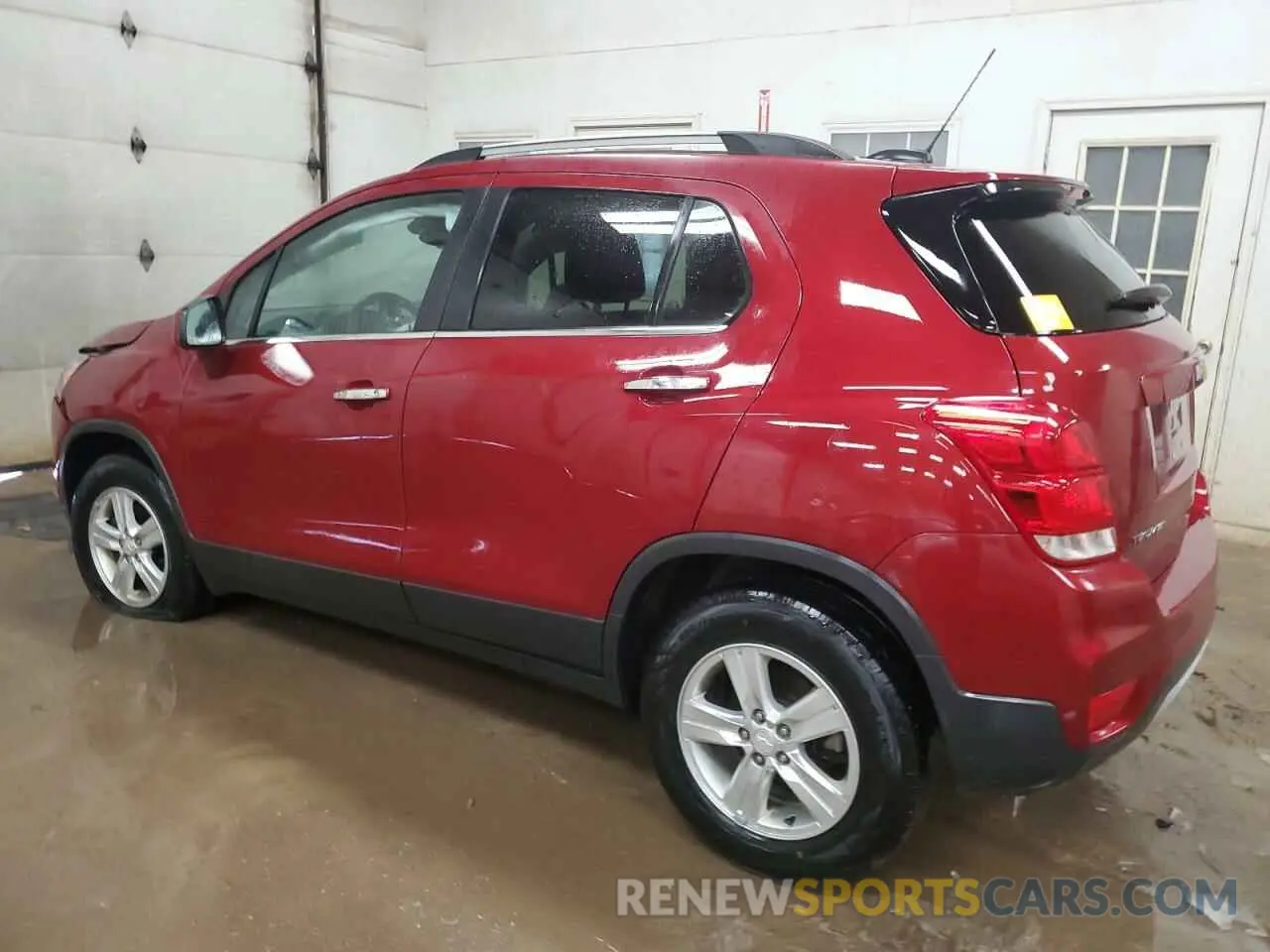 2 Photograph of a damaged car 3GNCJPSB1KL207270 CHEVROLET TRAX 2019