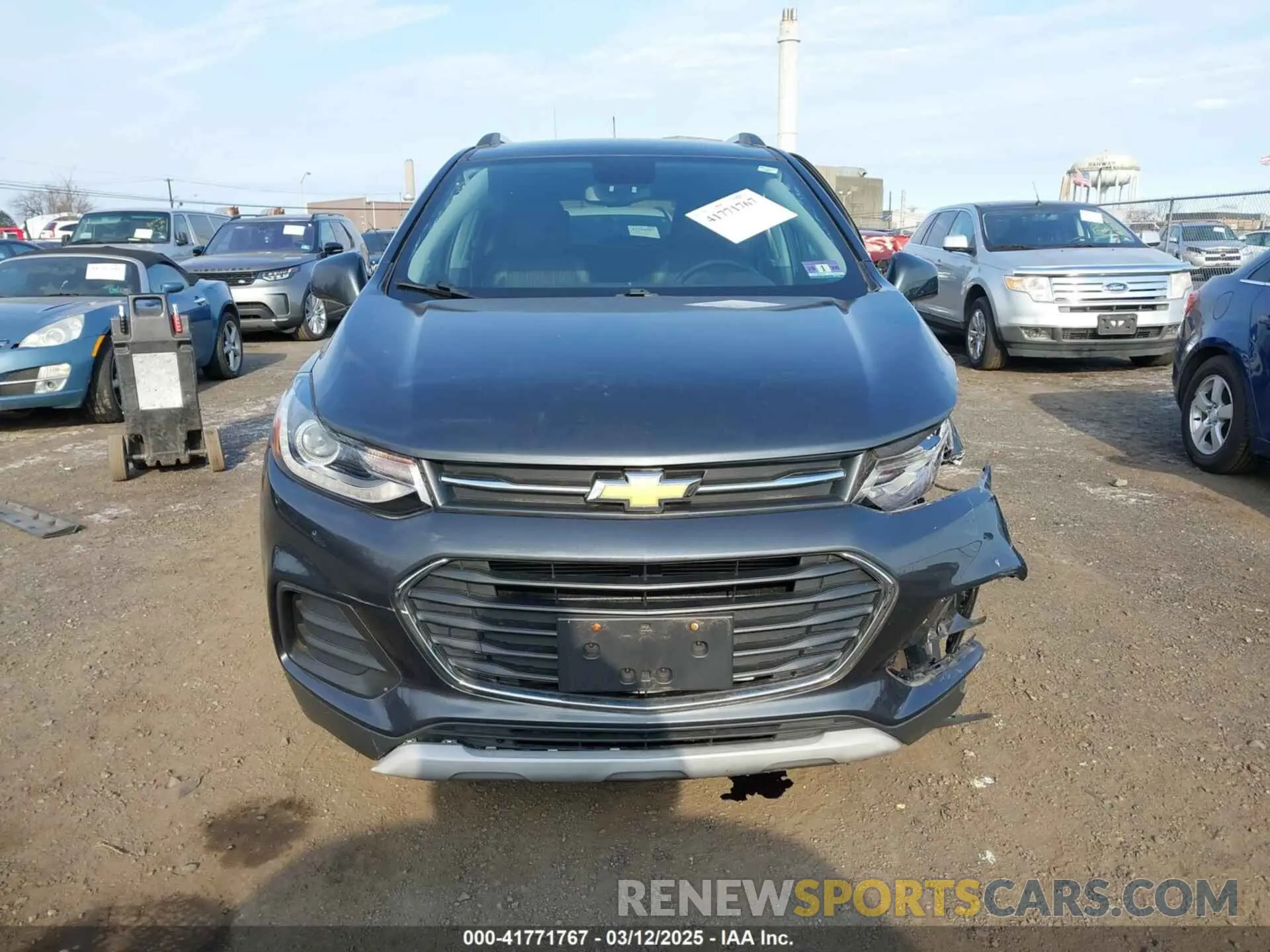 12 Photograph of a damaged car 3GNCJPSB2KL152196 CHEVROLET TRAX 2019