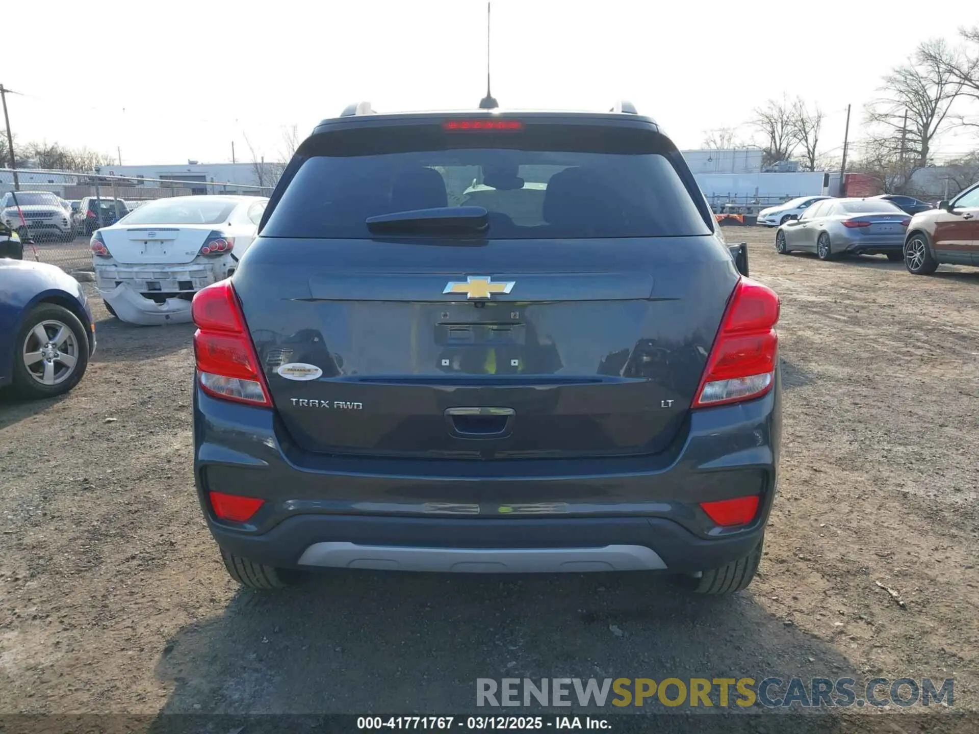 16 Photograph of a damaged car 3GNCJPSB2KL152196 CHEVROLET TRAX 2019