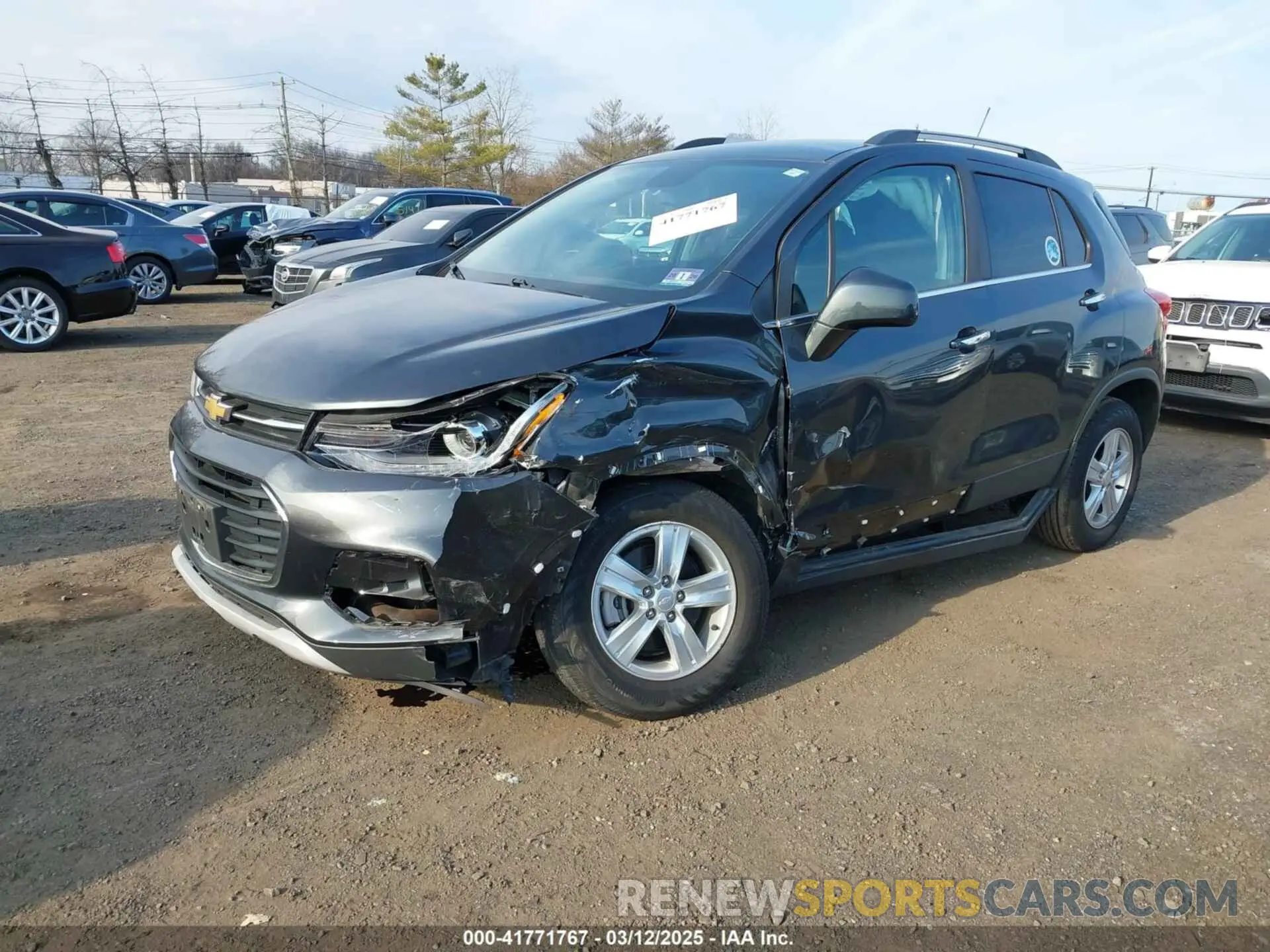 2 Photograph of a damaged car 3GNCJPSB2KL152196 CHEVROLET TRAX 2019