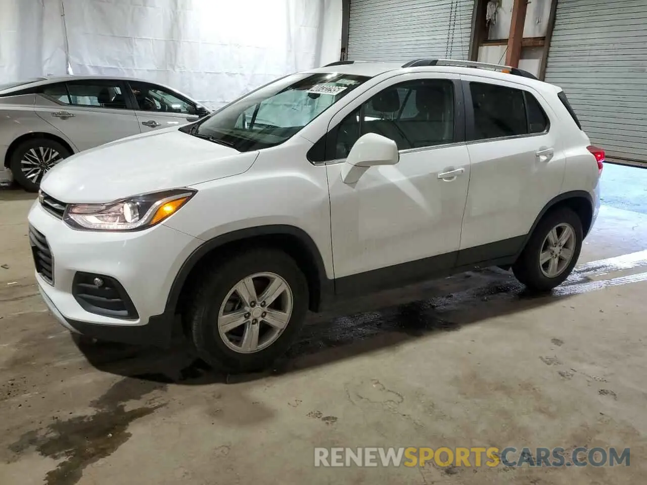 1 Photograph of a damaged car 3GNCJPSB2KL217810 CHEVROLET TRAX 2019