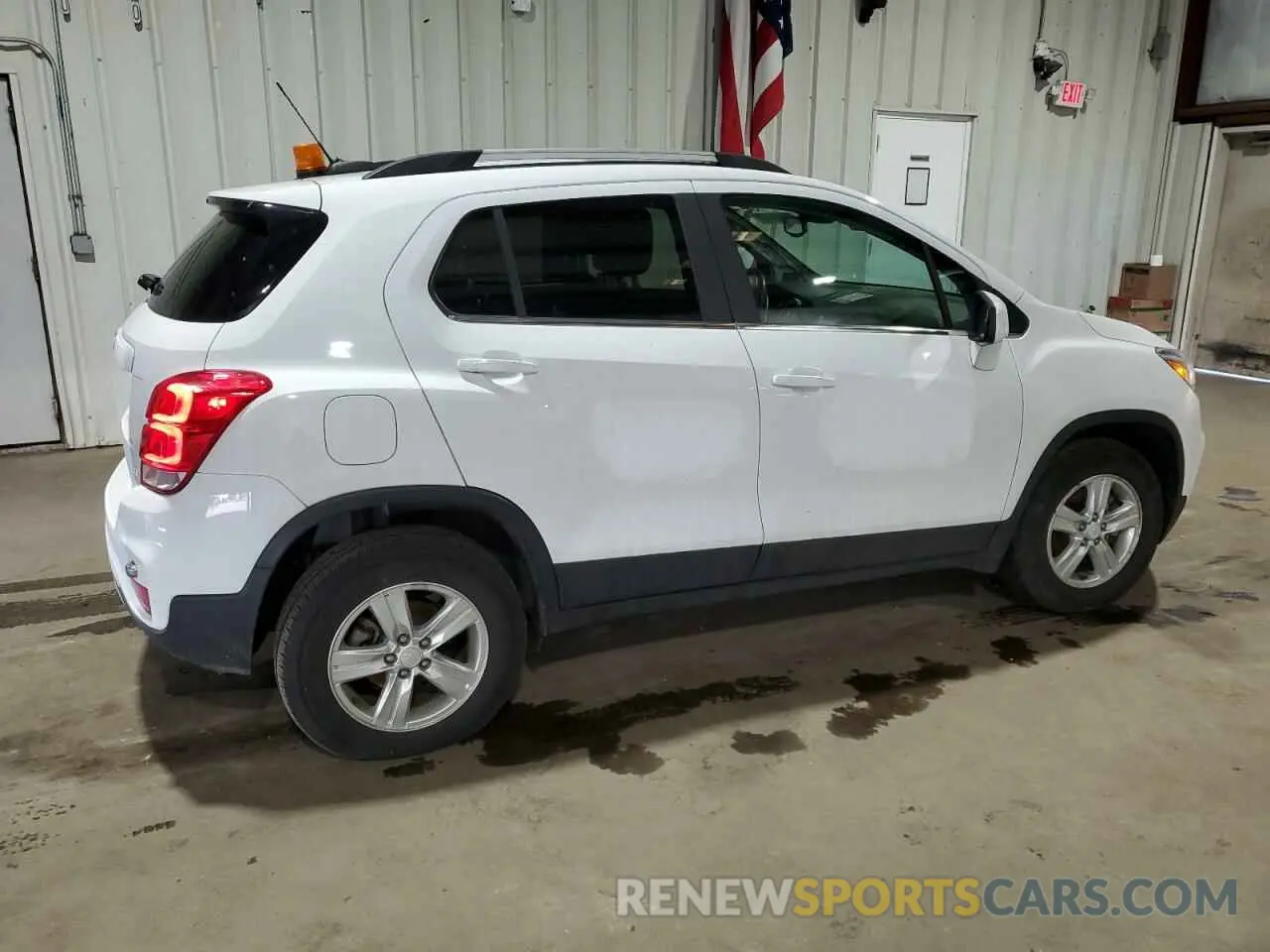 3 Photograph of a damaged car 3GNCJPSB2KL217810 CHEVROLET TRAX 2019