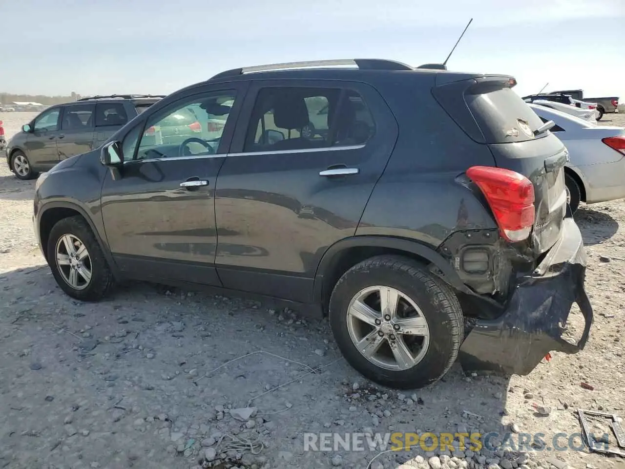 2 Photograph of a damaged car 3GNCJPSB2KL233361 CHEVROLET TRAX 2019