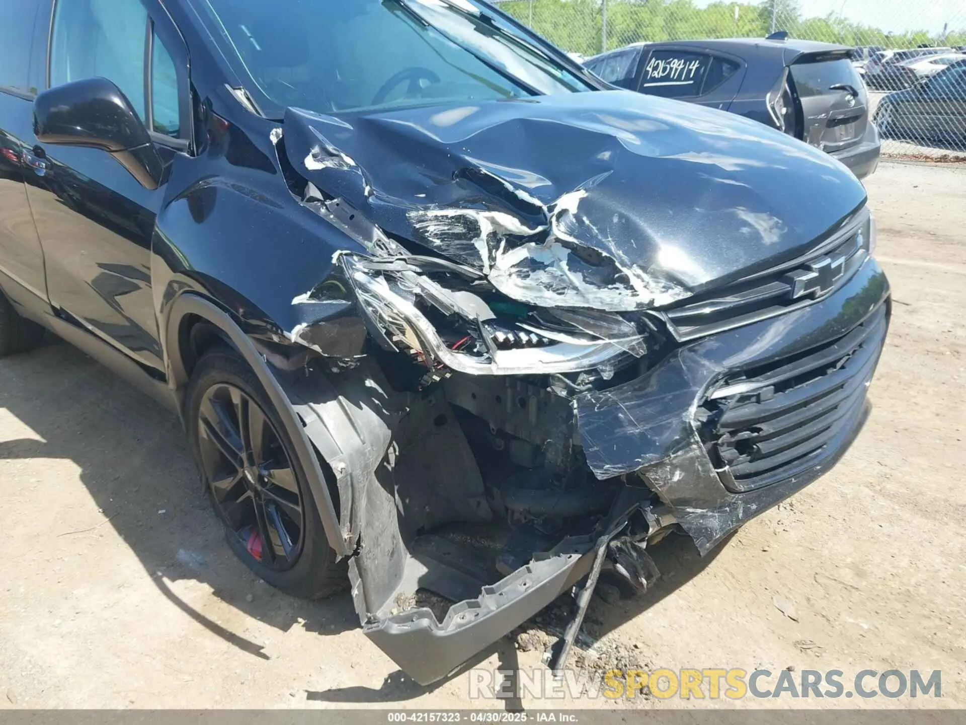 6 Photograph of a damaged car 3GNCJPSB2KL255439 CHEVROLET TRAX 2019