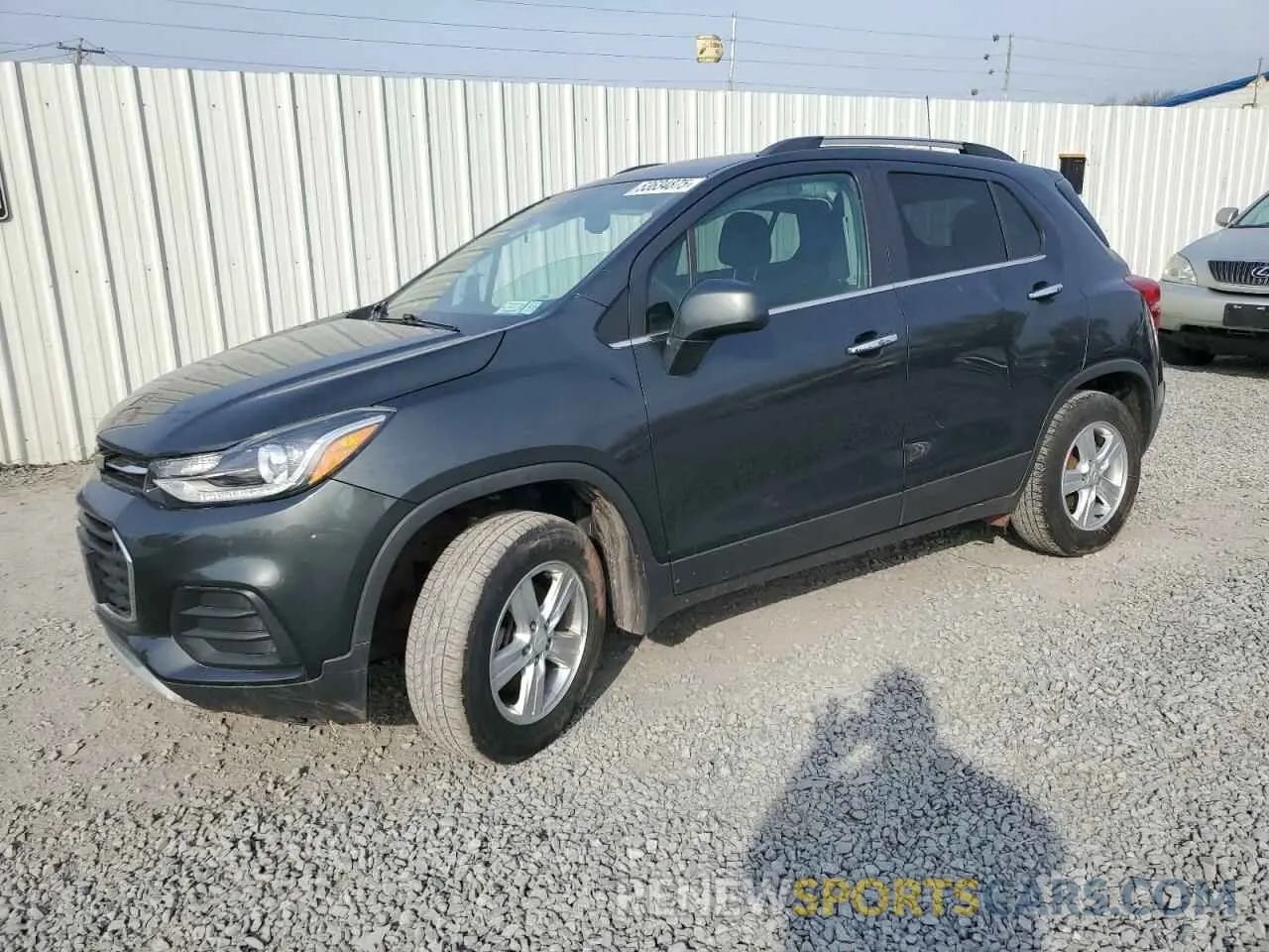 1 Photograph of a damaged car 3GNCJPSB3KL233322 CHEVROLET TRAX 2019