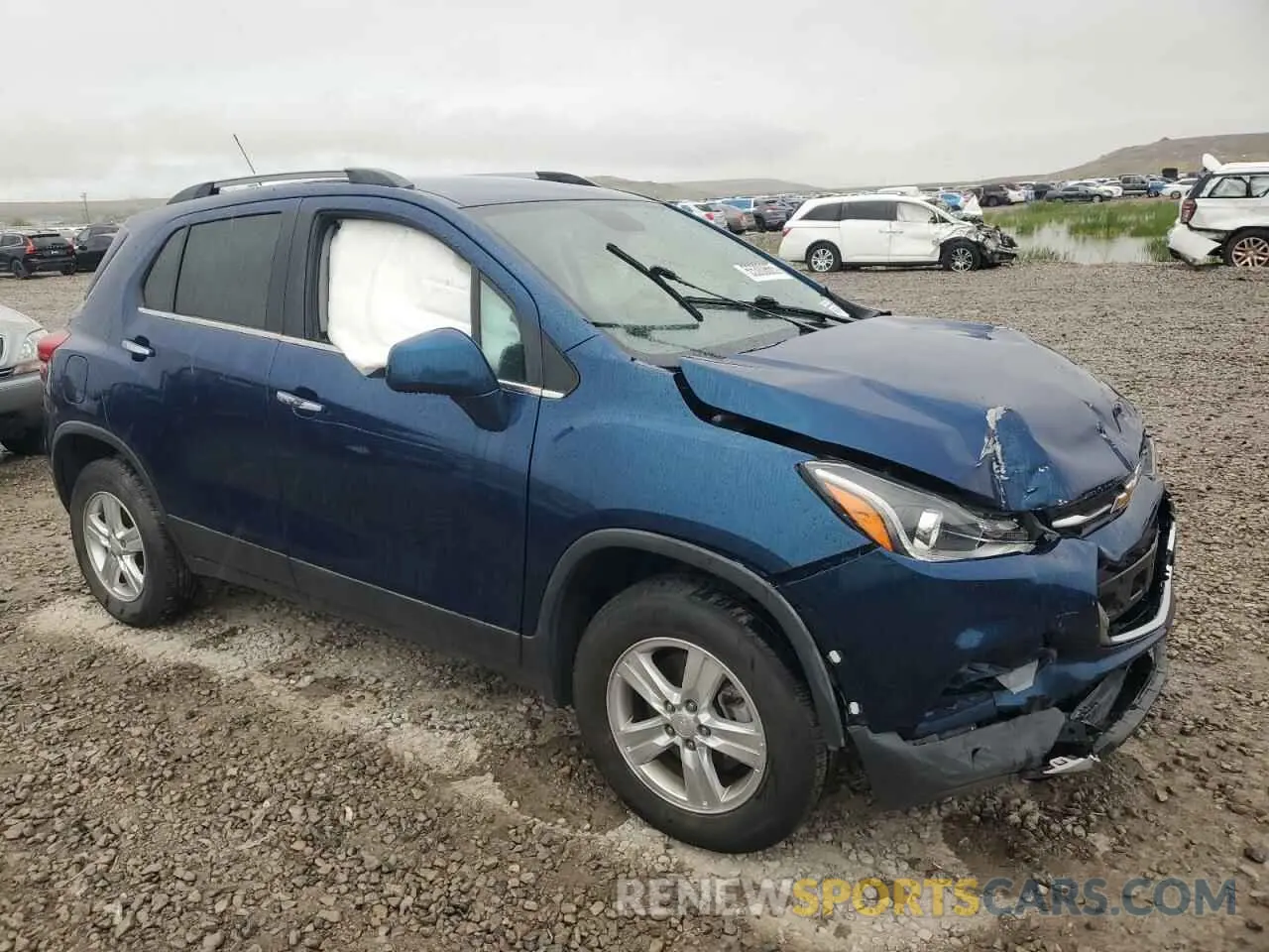 4 Photograph of a damaged car 3GNCJPSB3KL246216 CHEVROLET TRAX 2019