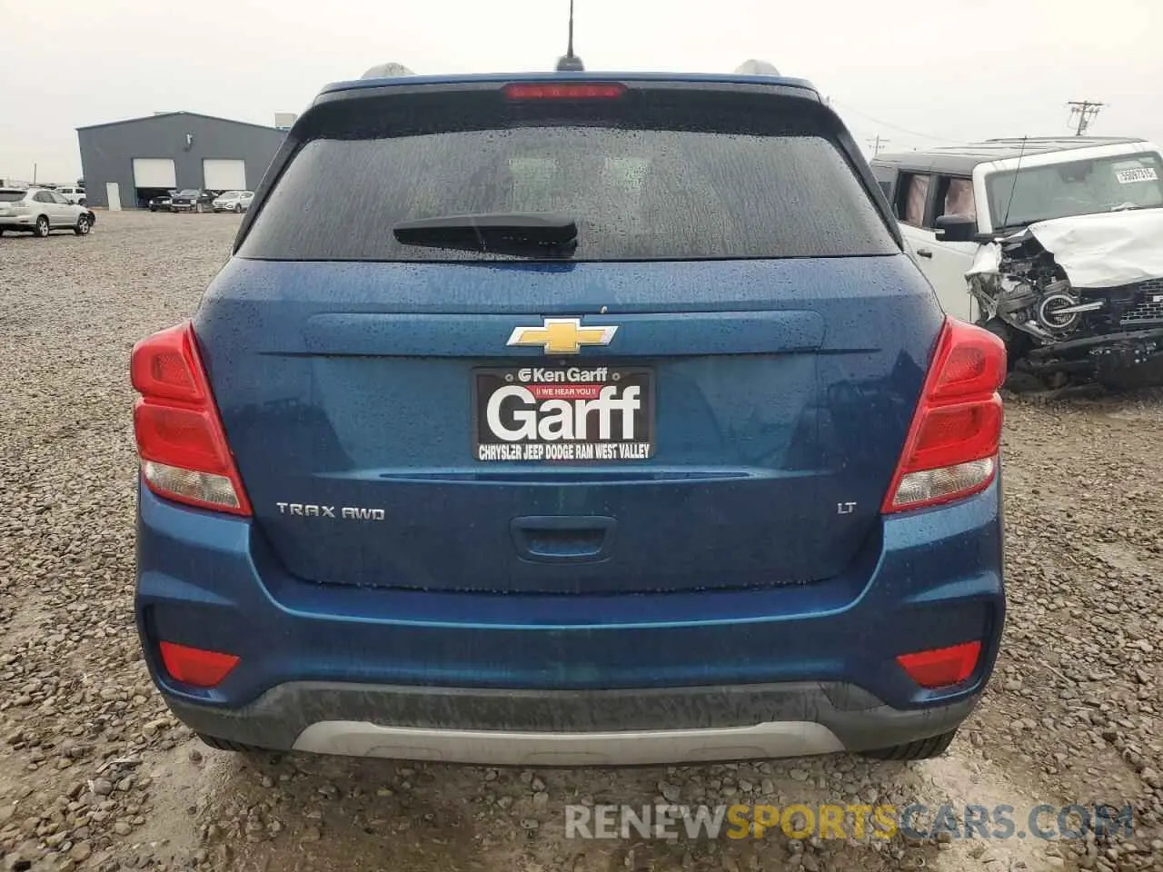 6 Photograph of a damaged car 3GNCJPSB3KL246216 CHEVROLET TRAX 2019