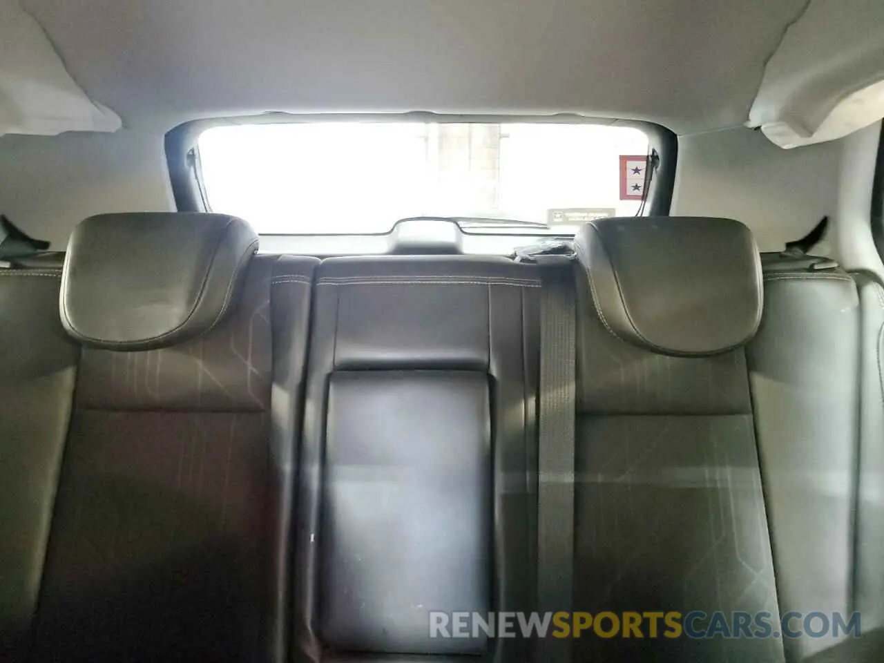 10 Photograph of a damaged car 3GNCJPSB3KL249228 CHEVROLET TRAX 2019
