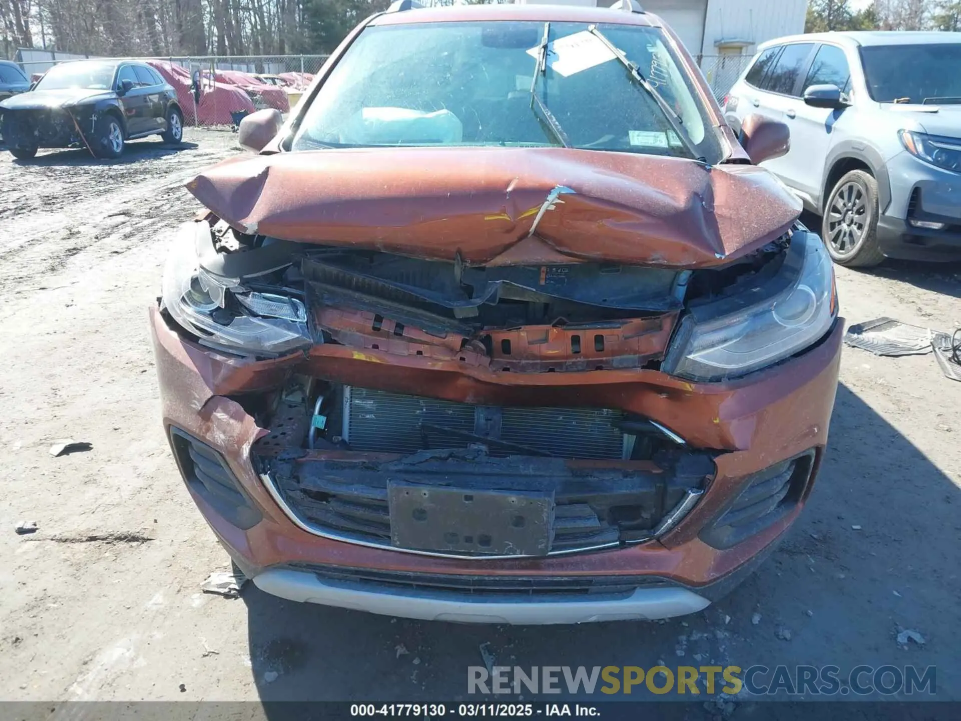 12 Photograph of a damaged car 3GNCJPSB3KL249665 CHEVROLET TRAX 2019