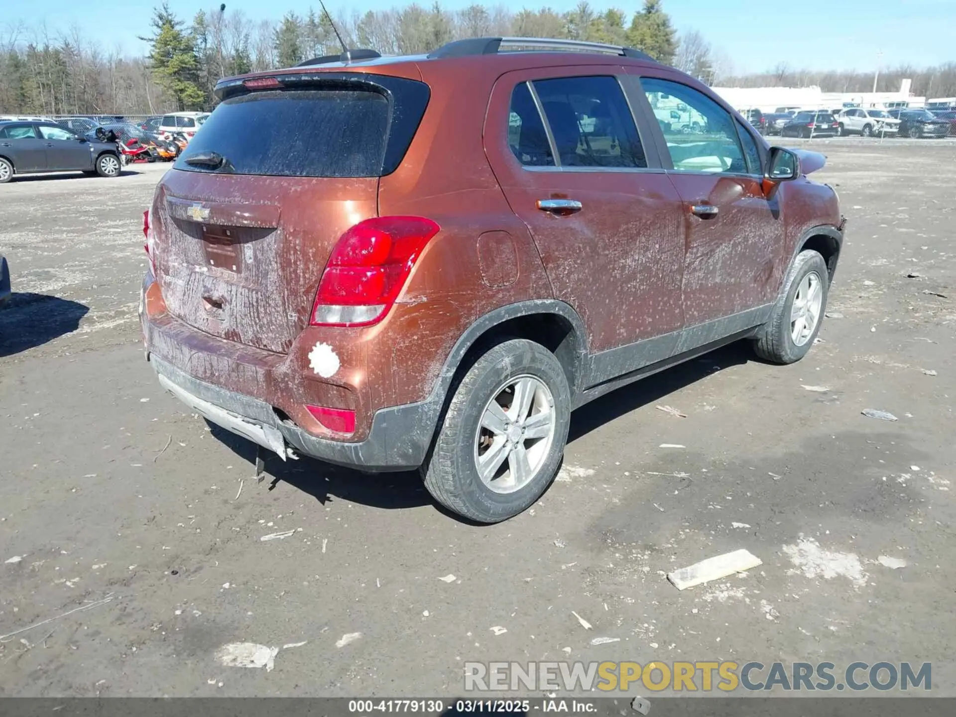 4 Photograph of a damaged car 3GNCJPSB3KL249665 CHEVROLET TRAX 2019