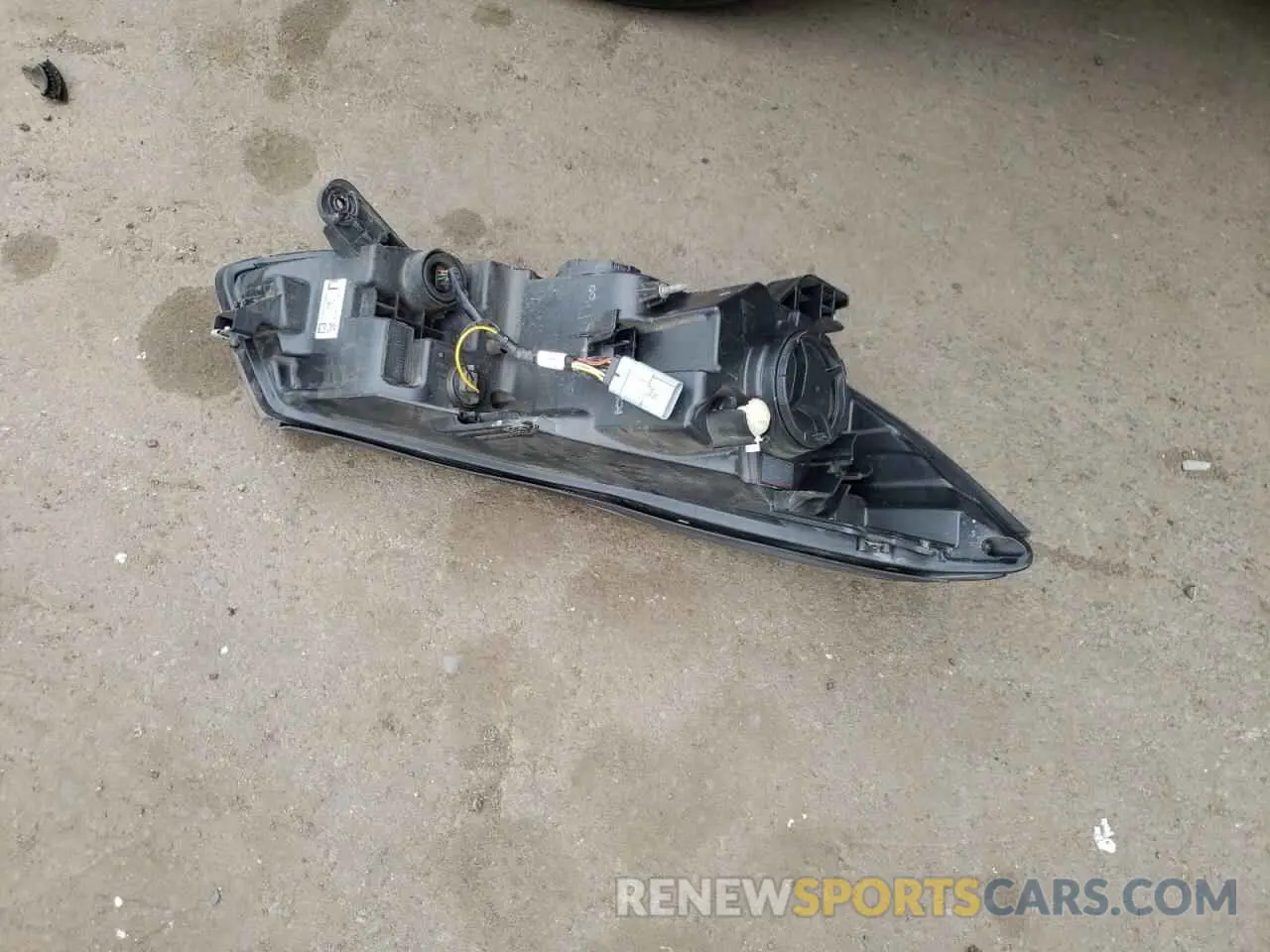 12 Photograph of a damaged car 3GNCJPSB3KL385715 CHEVROLET TRAX 2019