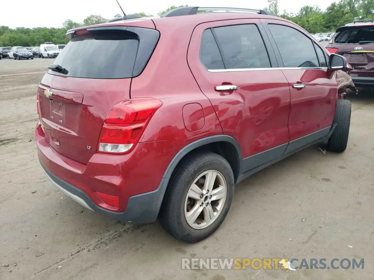 3 Photograph of a damaged car 3GNCJPSB3KL385715 CHEVROLET TRAX 2019