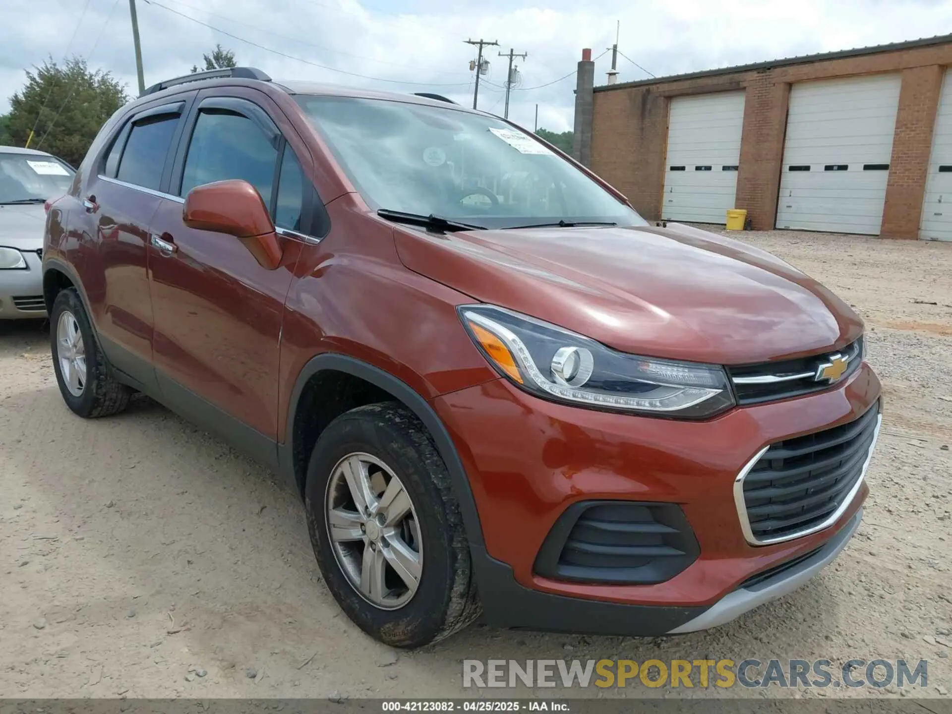 1 Photograph of a damaged car 3GNCJPSB4KL236360 CHEVROLET TRAX 2019