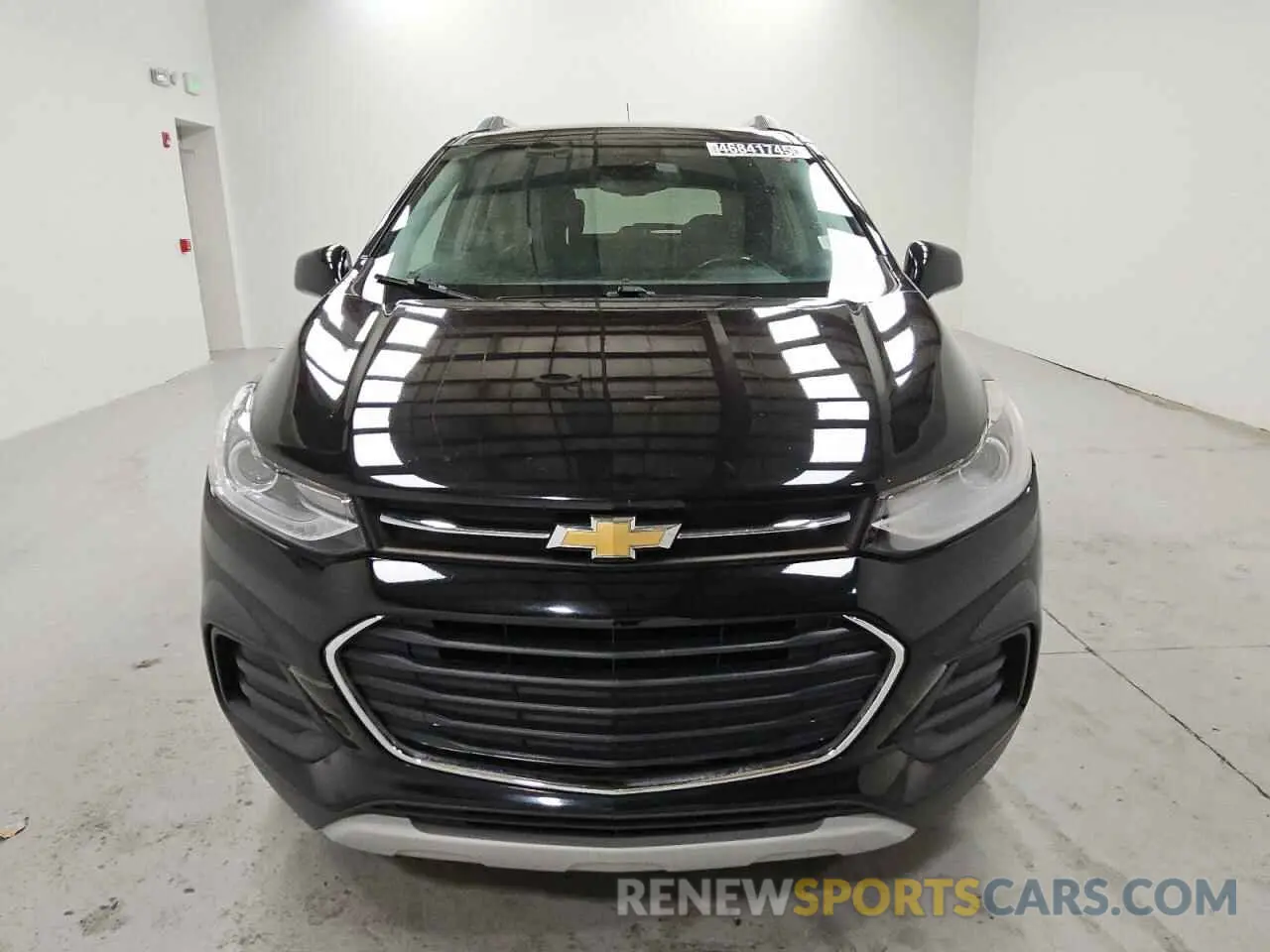5 Photograph of a damaged car 3GNCJPSB5KL152015 CHEVROLET TRAX 2019