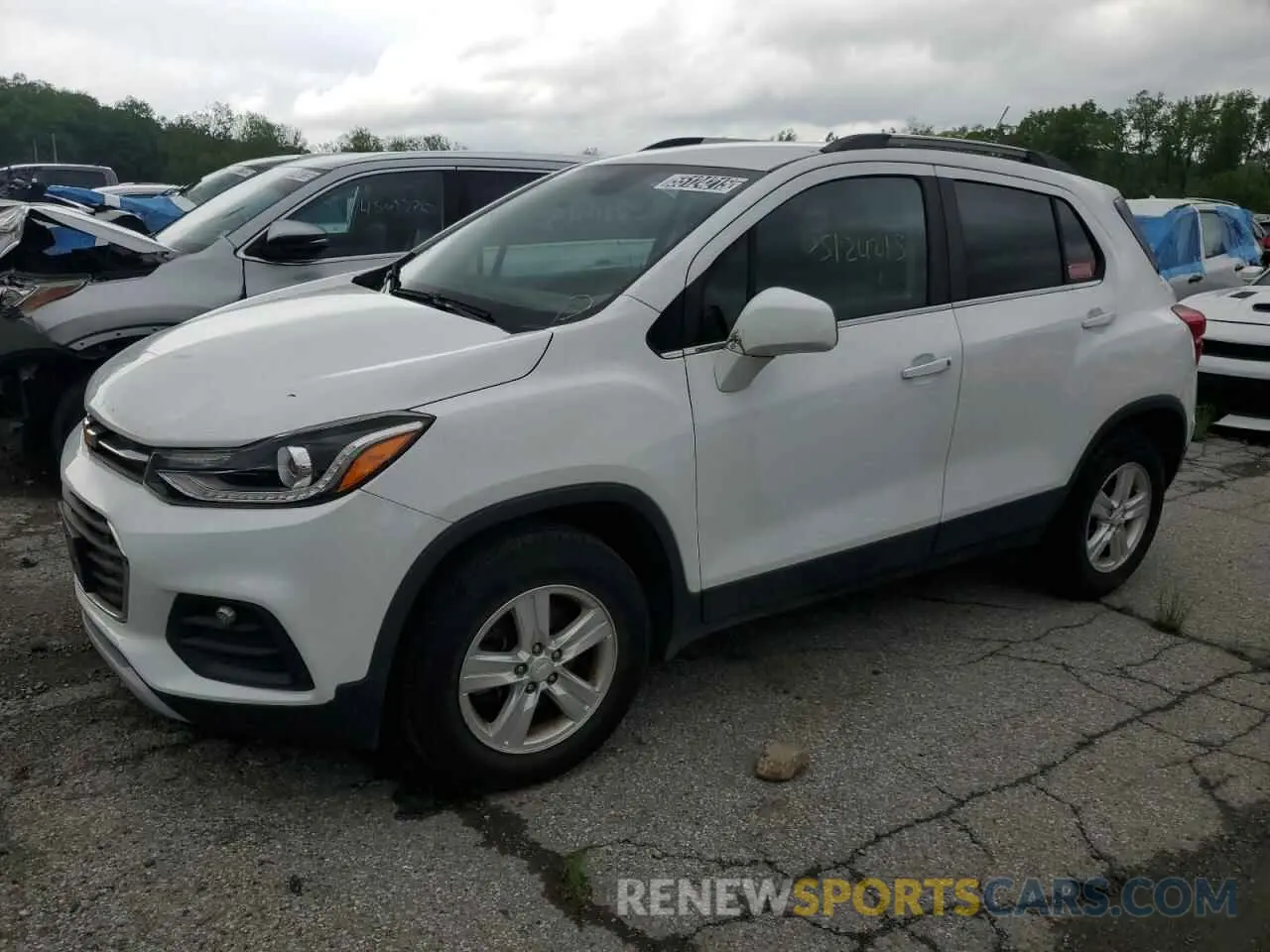 1 Photograph of a damaged car 3GNCJPSB5KL194877 CHEVROLET TRAX 2019