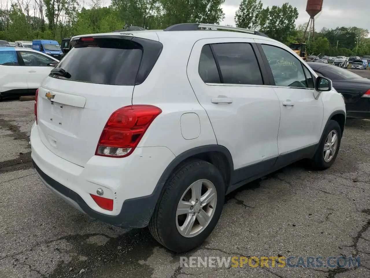3 Photograph of a damaged car 3GNCJPSB5KL194877 CHEVROLET TRAX 2019
