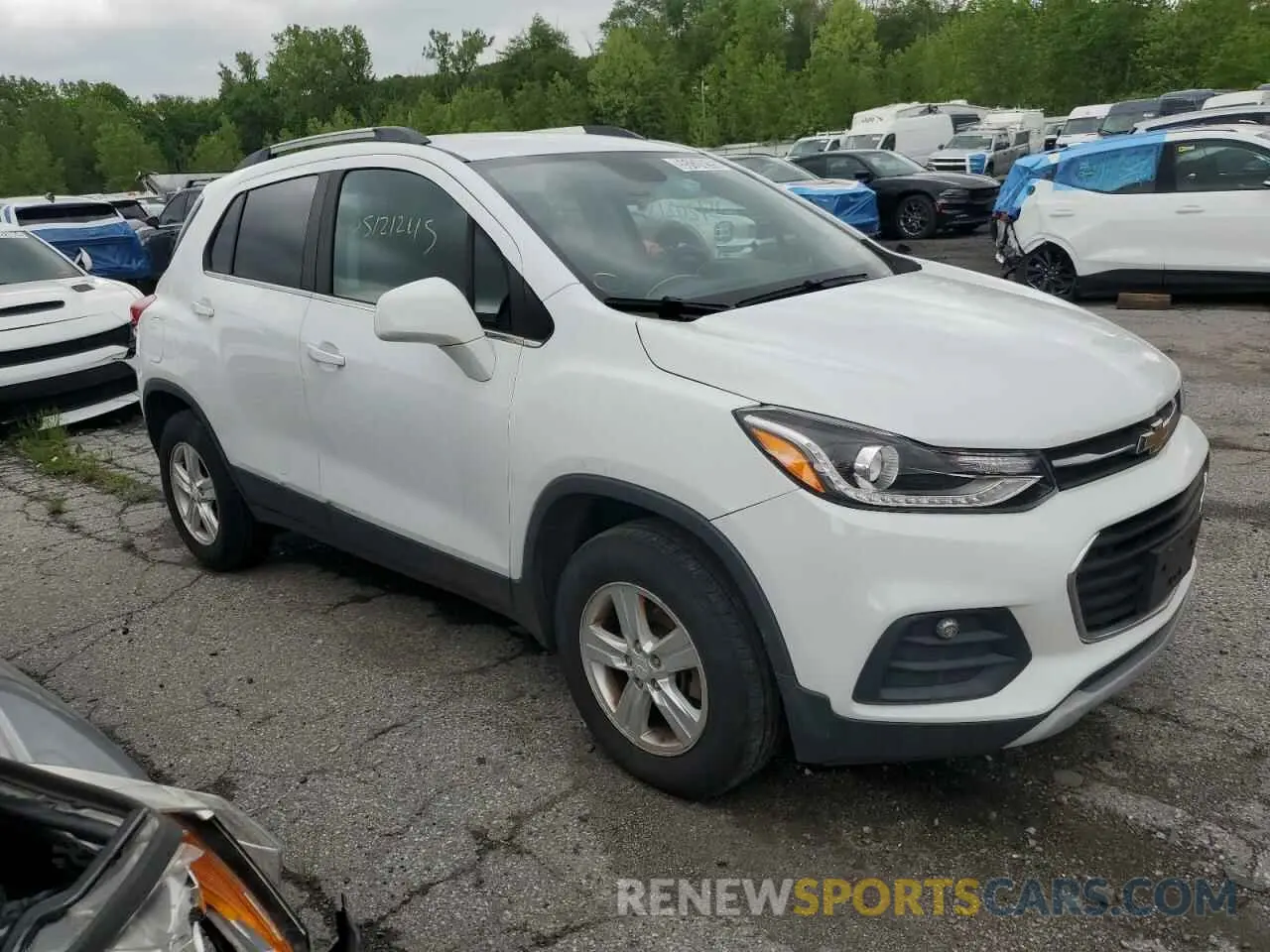 4 Photograph of a damaged car 3GNCJPSB5KL194877 CHEVROLET TRAX 2019