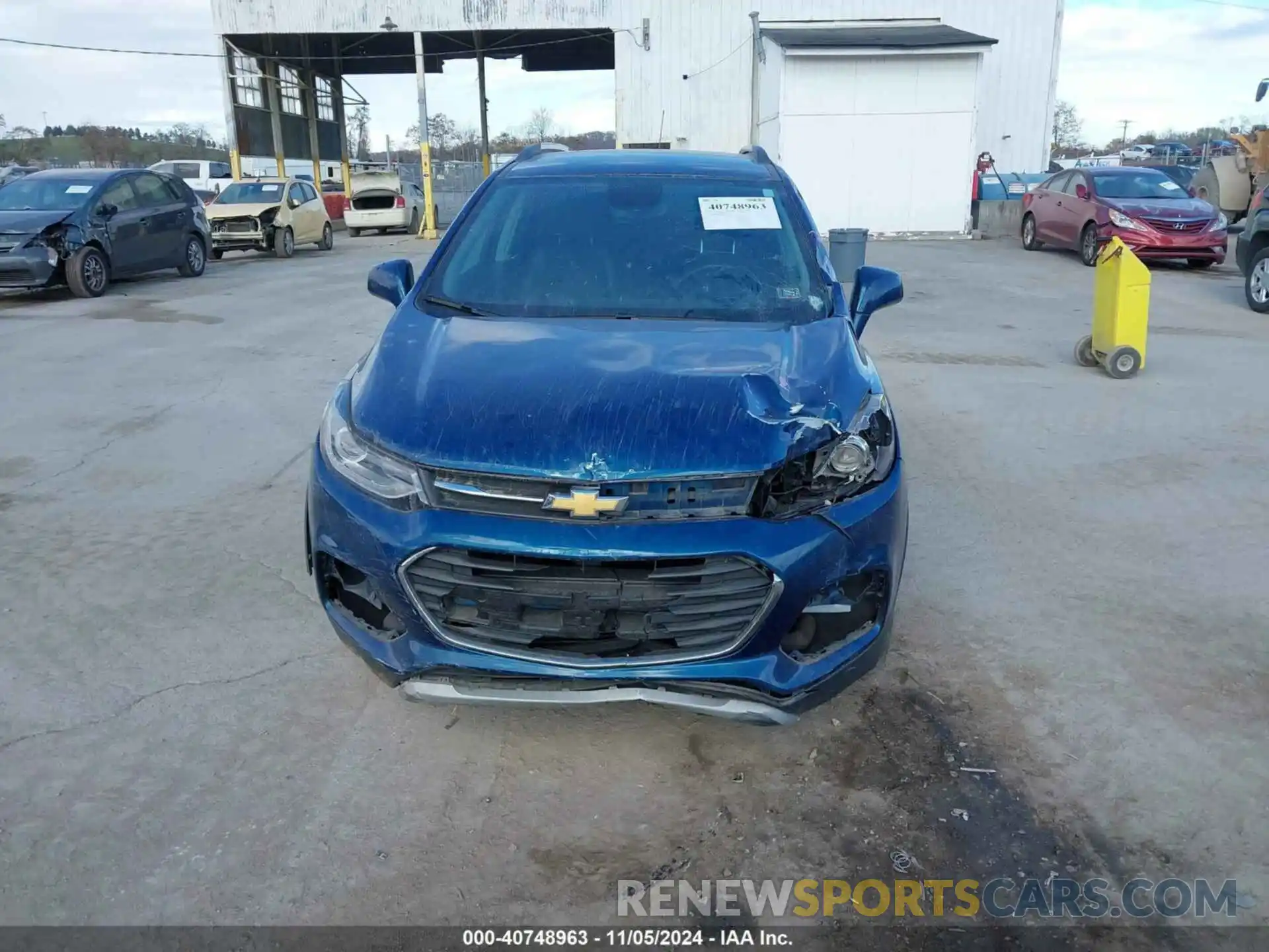 12 Photograph of a damaged car 3GNCJPSB5KL261817 CHEVROLET TRAX 2019