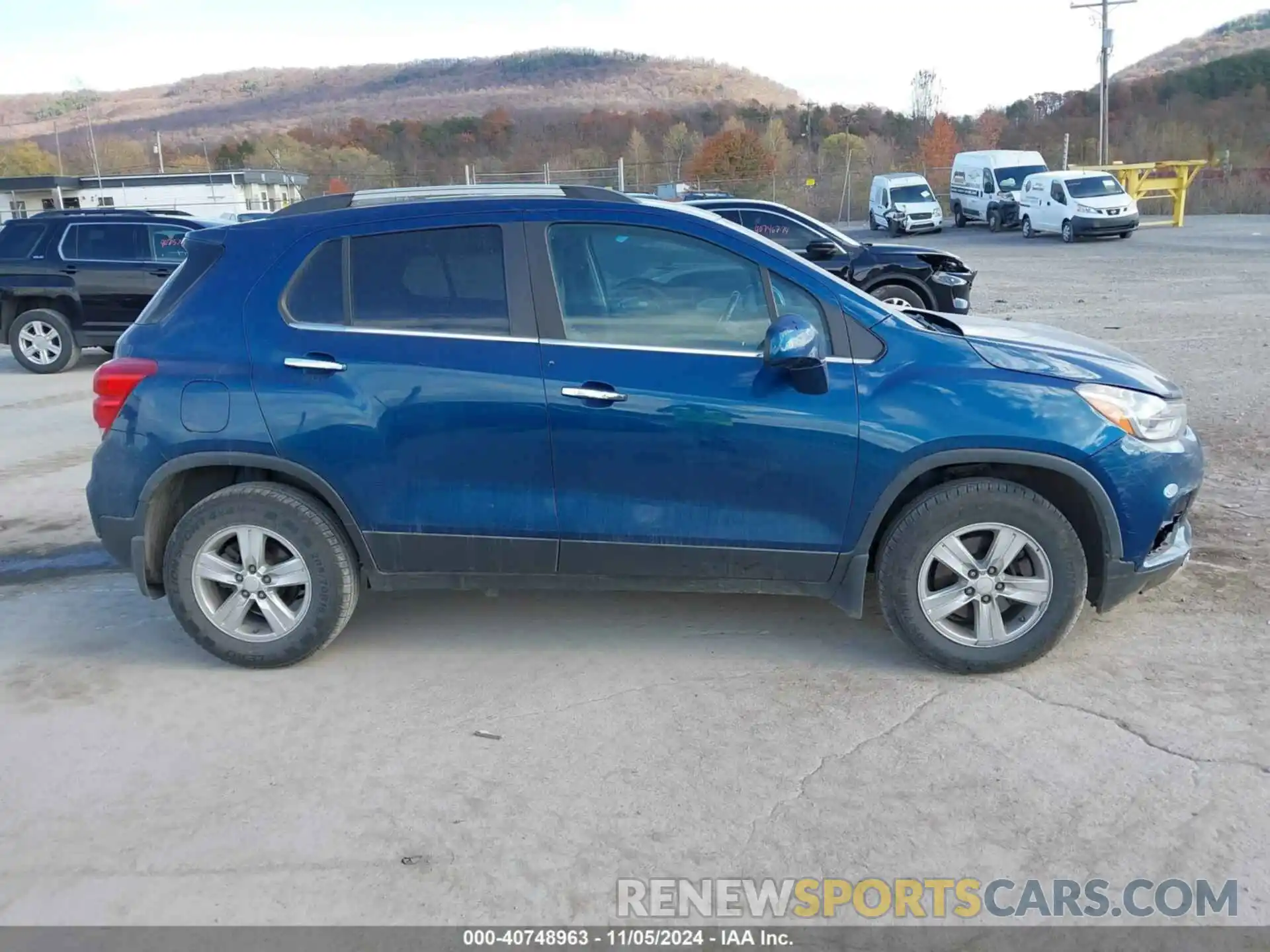 13 Photograph of a damaged car 3GNCJPSB5KL261817 CHEVROLET TRAX 2019