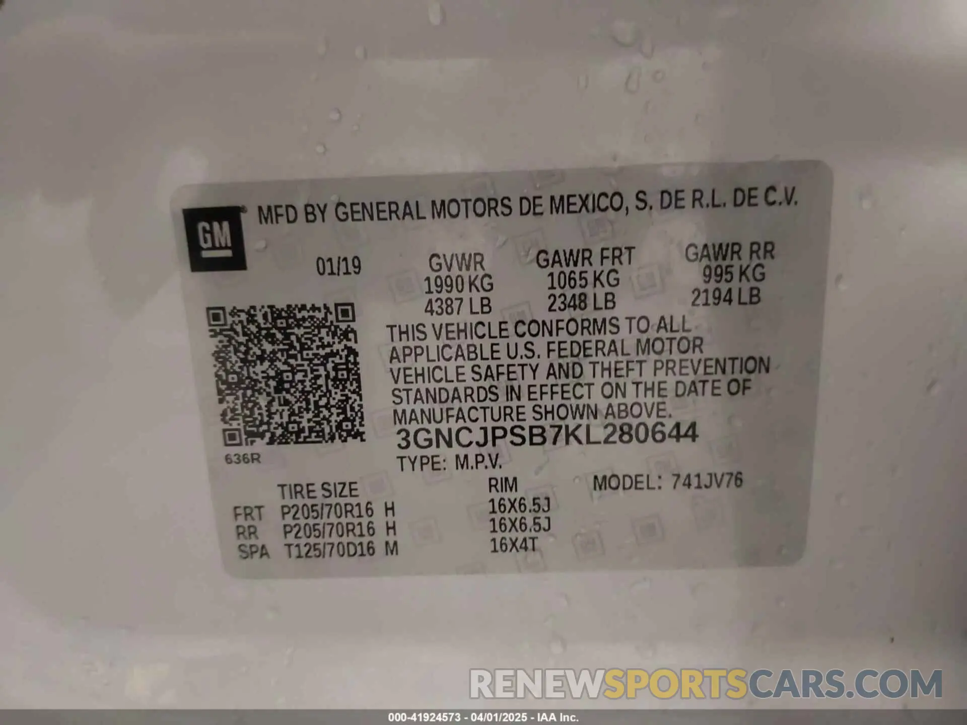 9 Photograph of a damaged car 3GNCJPSB7KL280644 CHEVROLET TRAX 2019