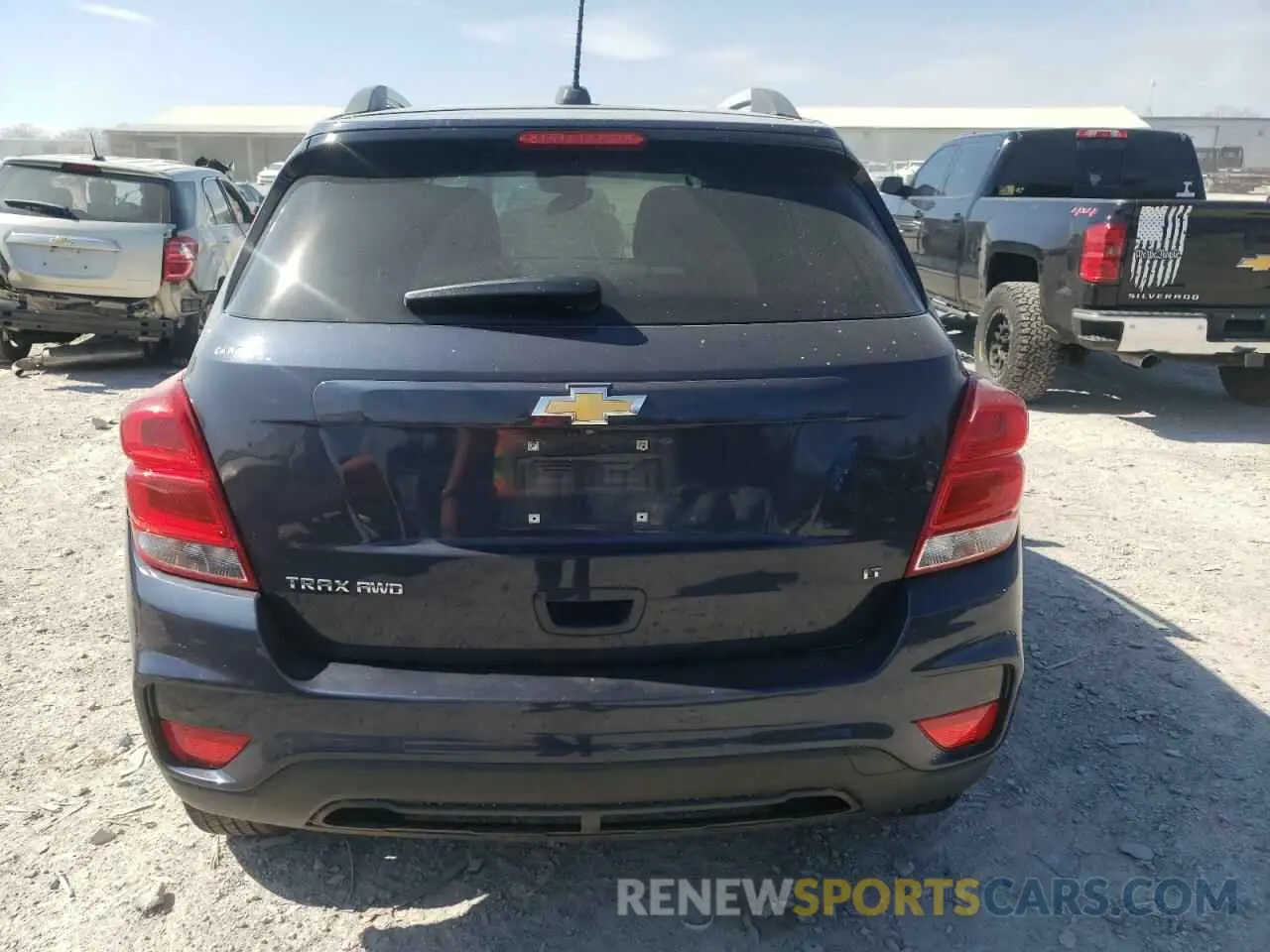 6 Photograph of a damaged car 3GNCJPSB8KL275369 CHEVROLET TRAX 2019