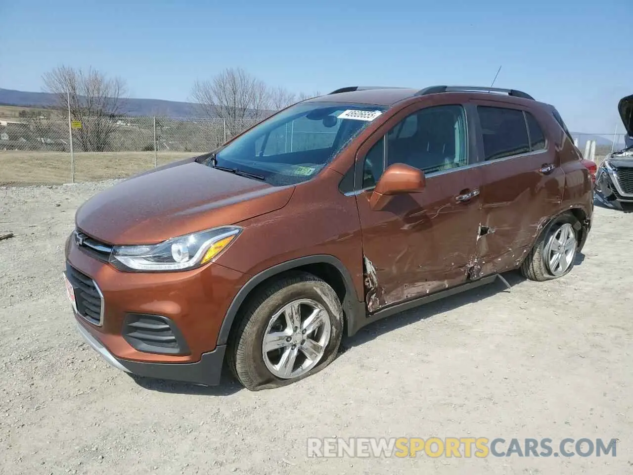 1 Photograph of a damaged car 3GNCJPSB8KL306913 CHEVROLET TRAX 2019