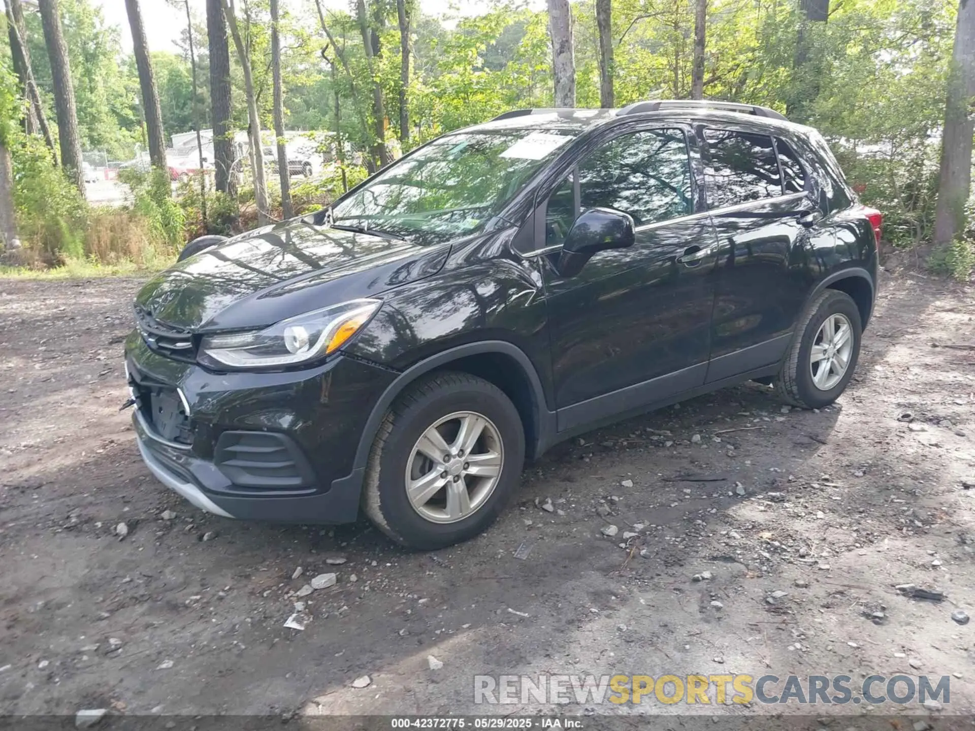 2 Photograph of a damaged car 3GNCJPSB9KL291421 CHEVROLET TRAX 2019