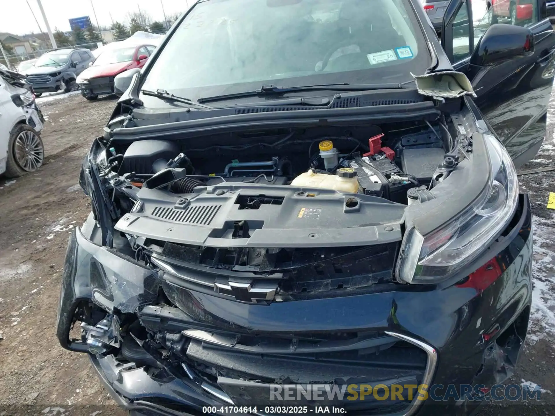10 Photograph of a damaged car 3GNCJPSB9KL359863 CHEVROLET TRAX 2019