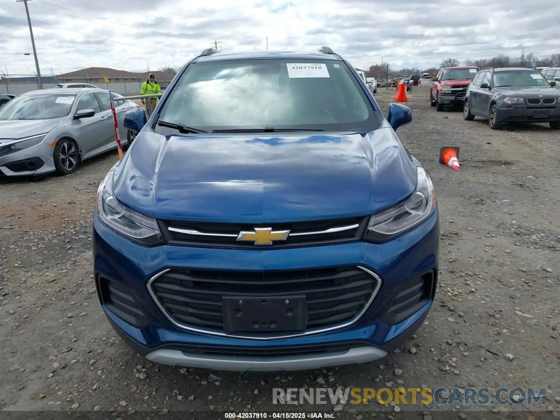 12 Photograph of a damaged car 3GNCJPSBXKL398476 CHEVROLET TRAX 2019