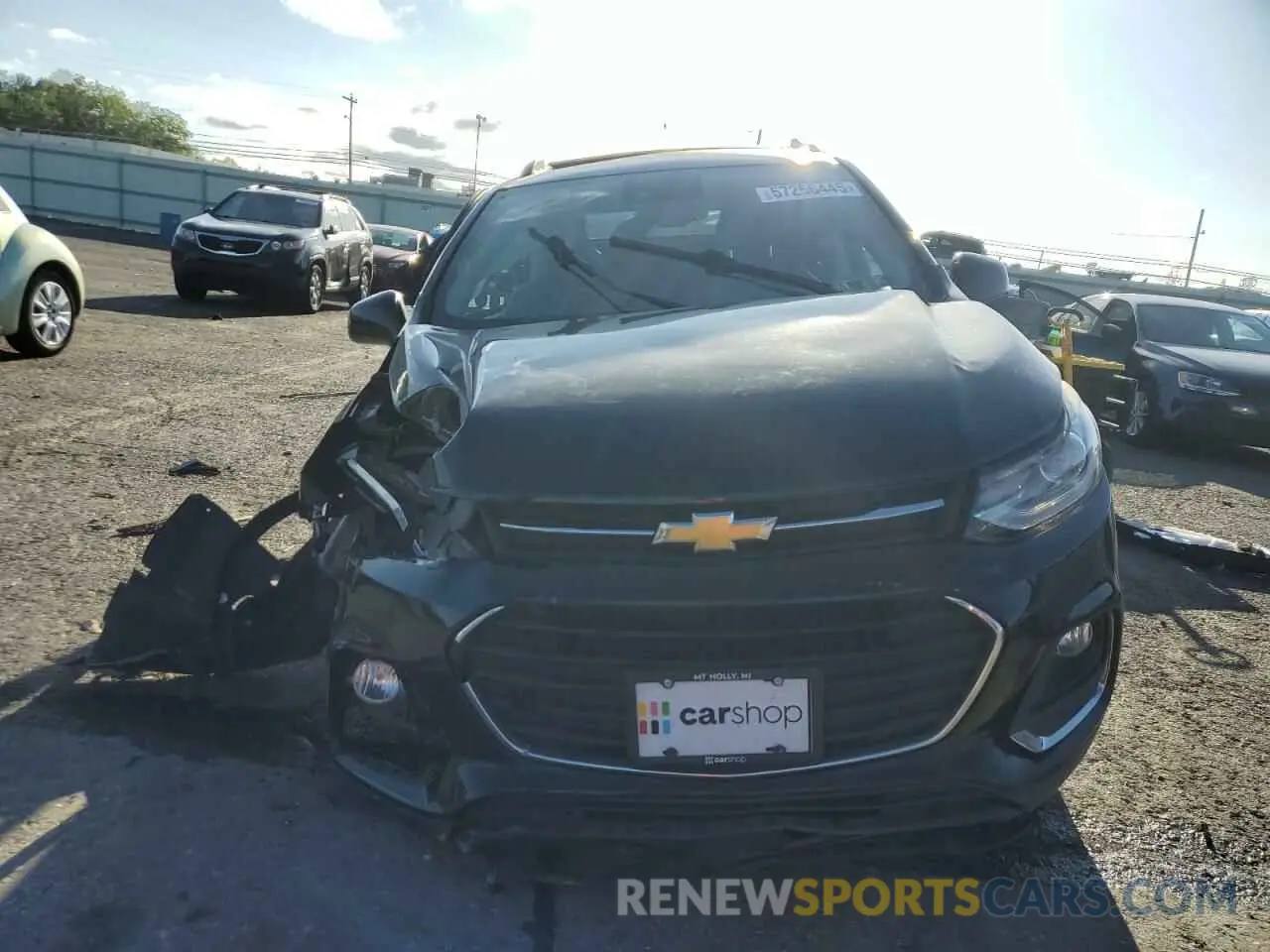 5 Photograph of a damaged car 3GNCJRSB1KL255072 CHEVROLET TRAX 2019