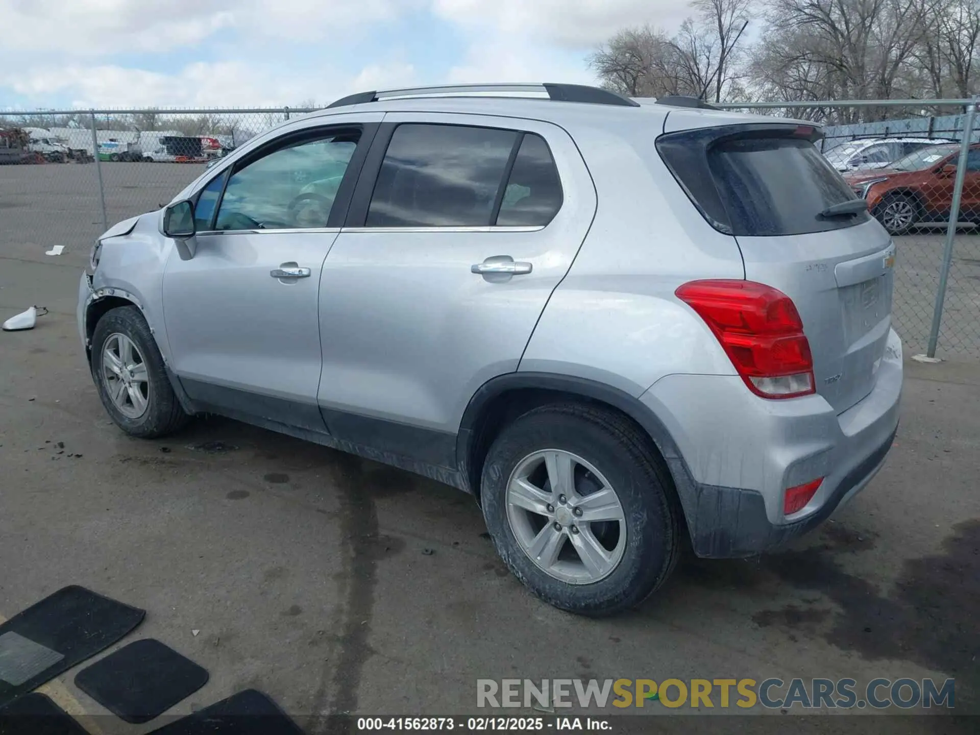 3 Photograph of a damaged car KL7CJLSB0KB753820 CHEVROLET TRAX 2019